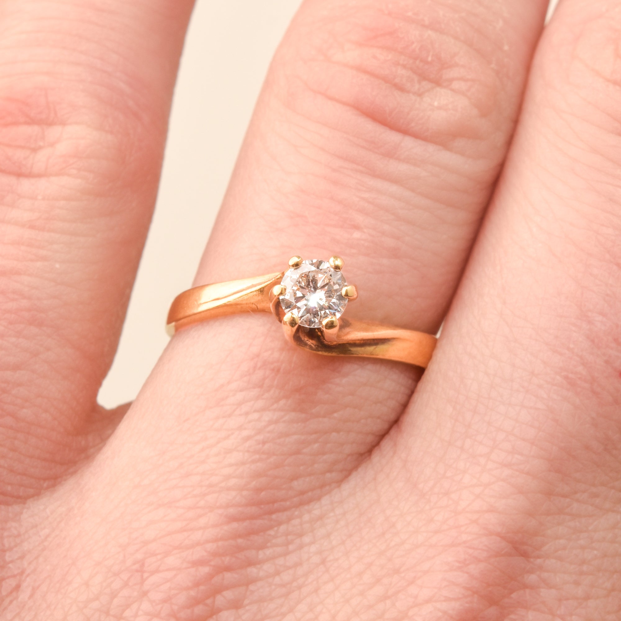 18K Diamond Solitaire Engagement Ring