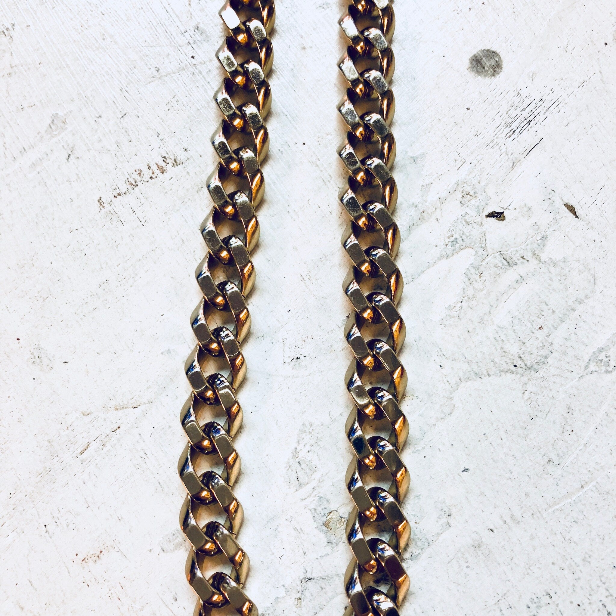 Vintage Necklace, Thick Chain, Monet Jewelry, Vintage Jewelry, Pendant Necklace, Statement Jewelry, Gold Toned Necklace, Pendant, Monet