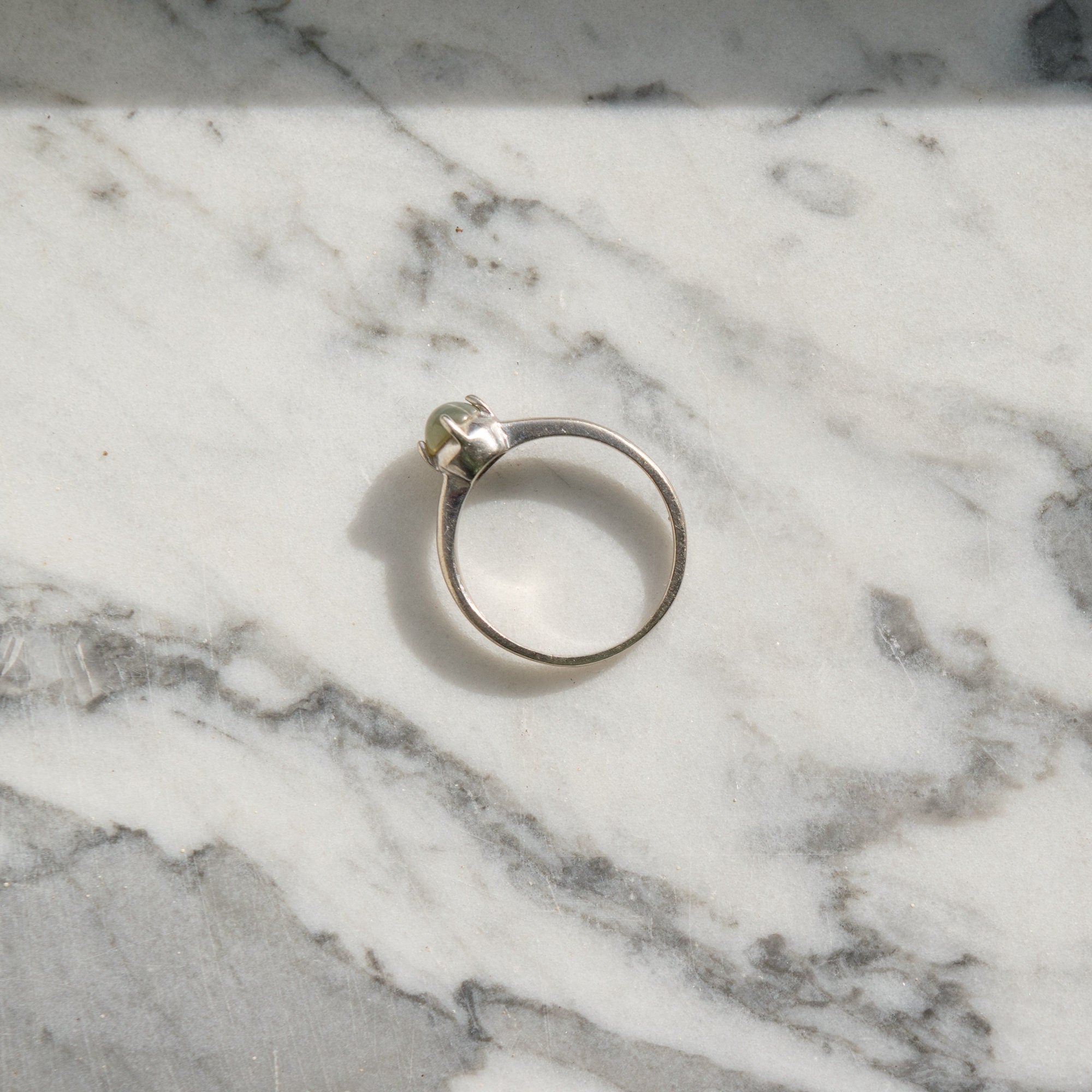 14K White Gold Green Star Sapphire Solitaire Ring