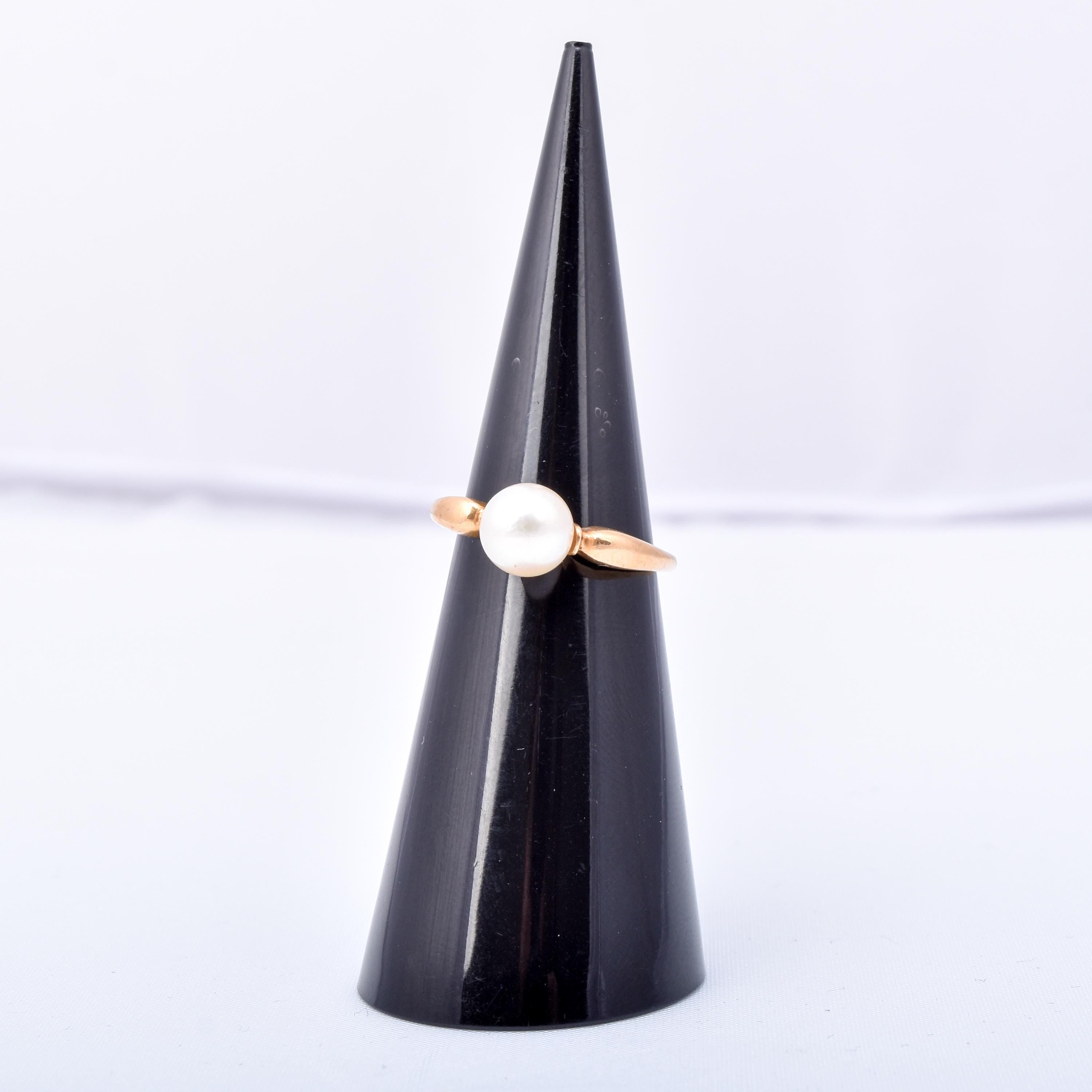 14K Gold Pearl Solitaire Ring