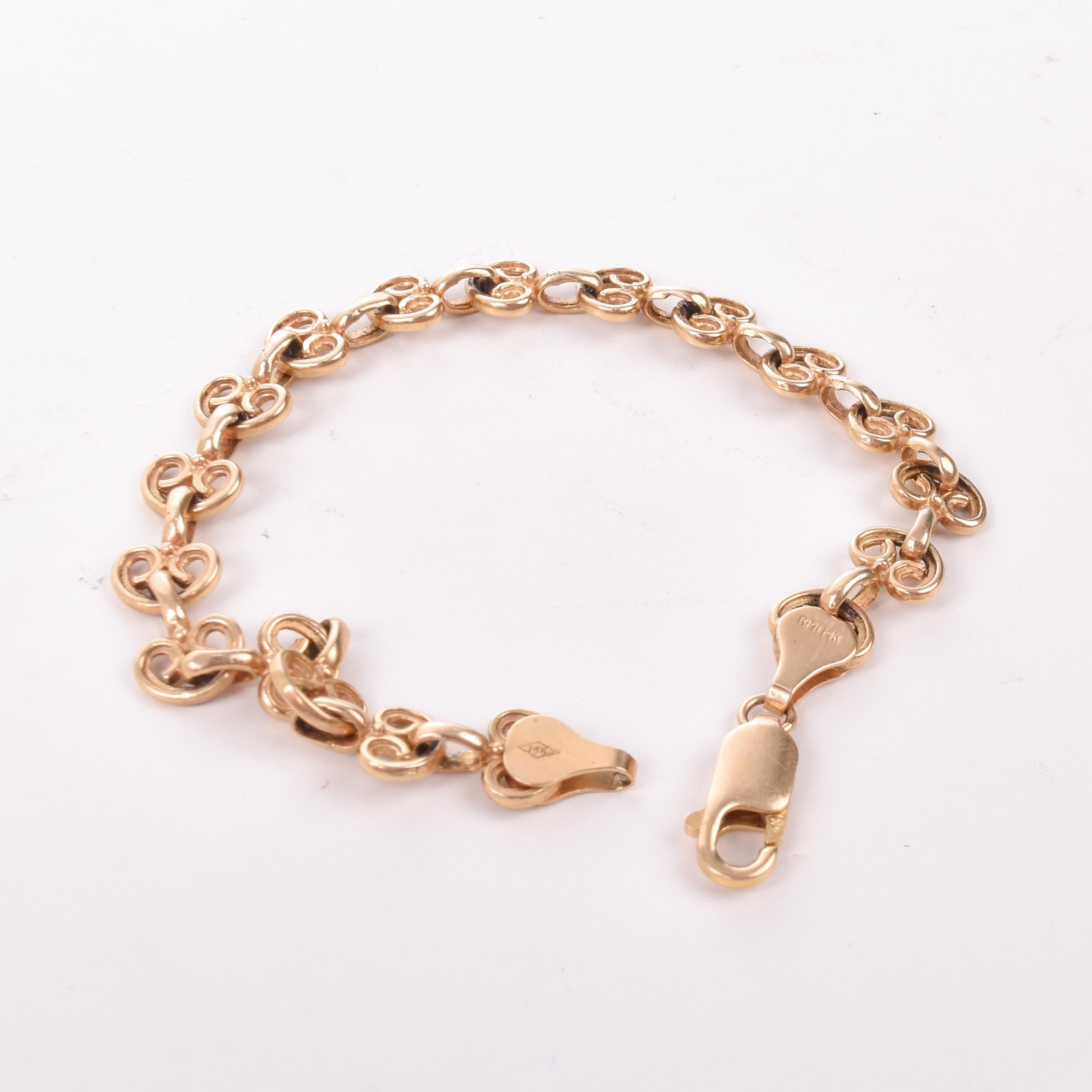 14K Gold Victorian Heart Link Bracelet