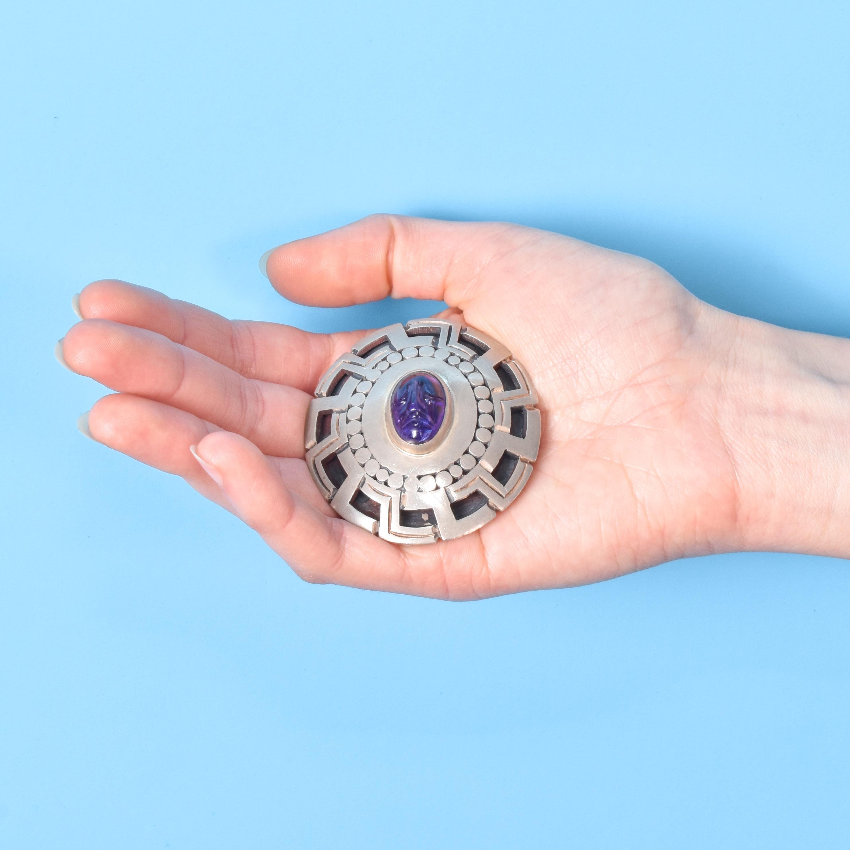 Talleres Se Los Ballesteros Taxco Silver Brooch with Amethyst Face