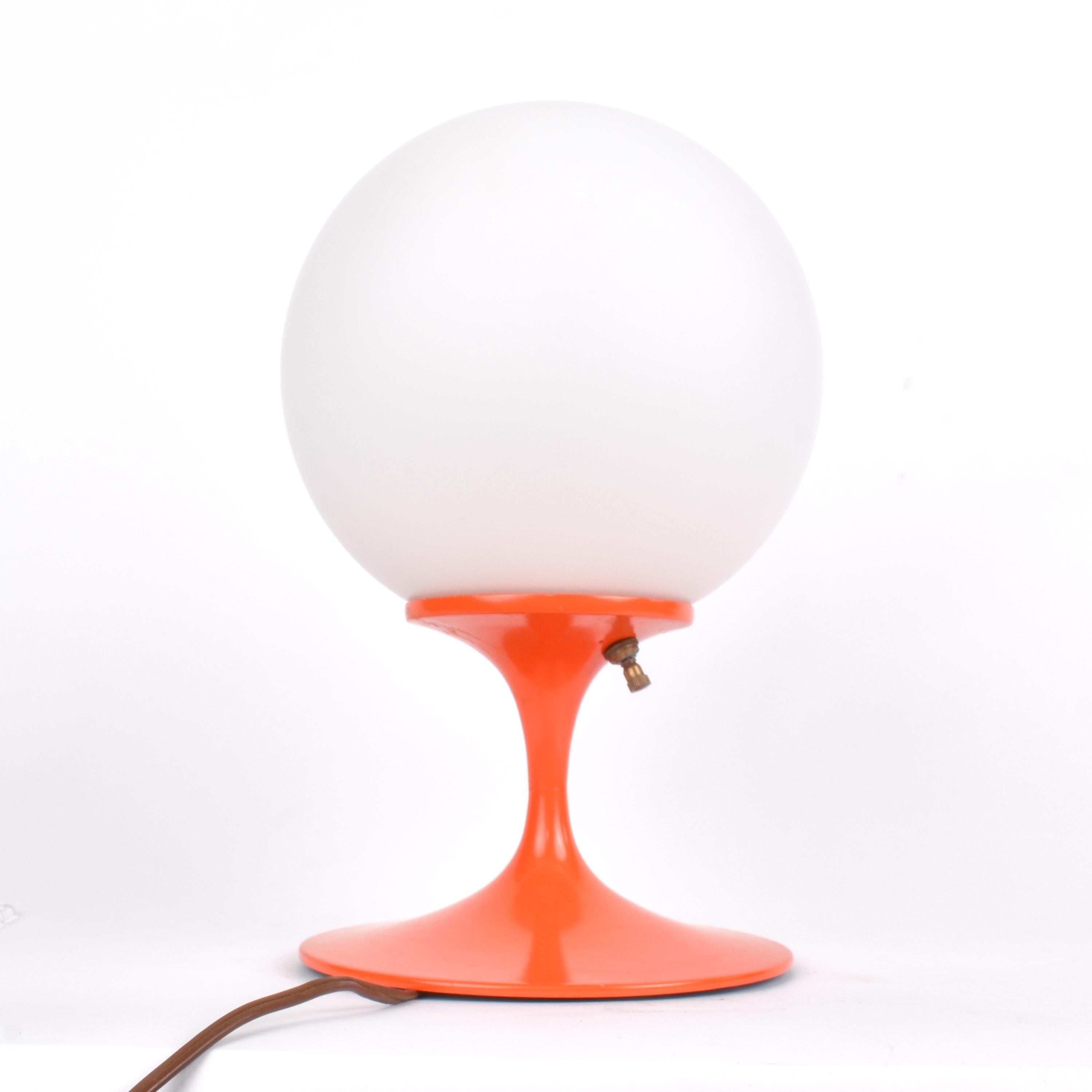 1960's Bill Curry Stemlite Glass and Metal Tulip Form Globe Lamp