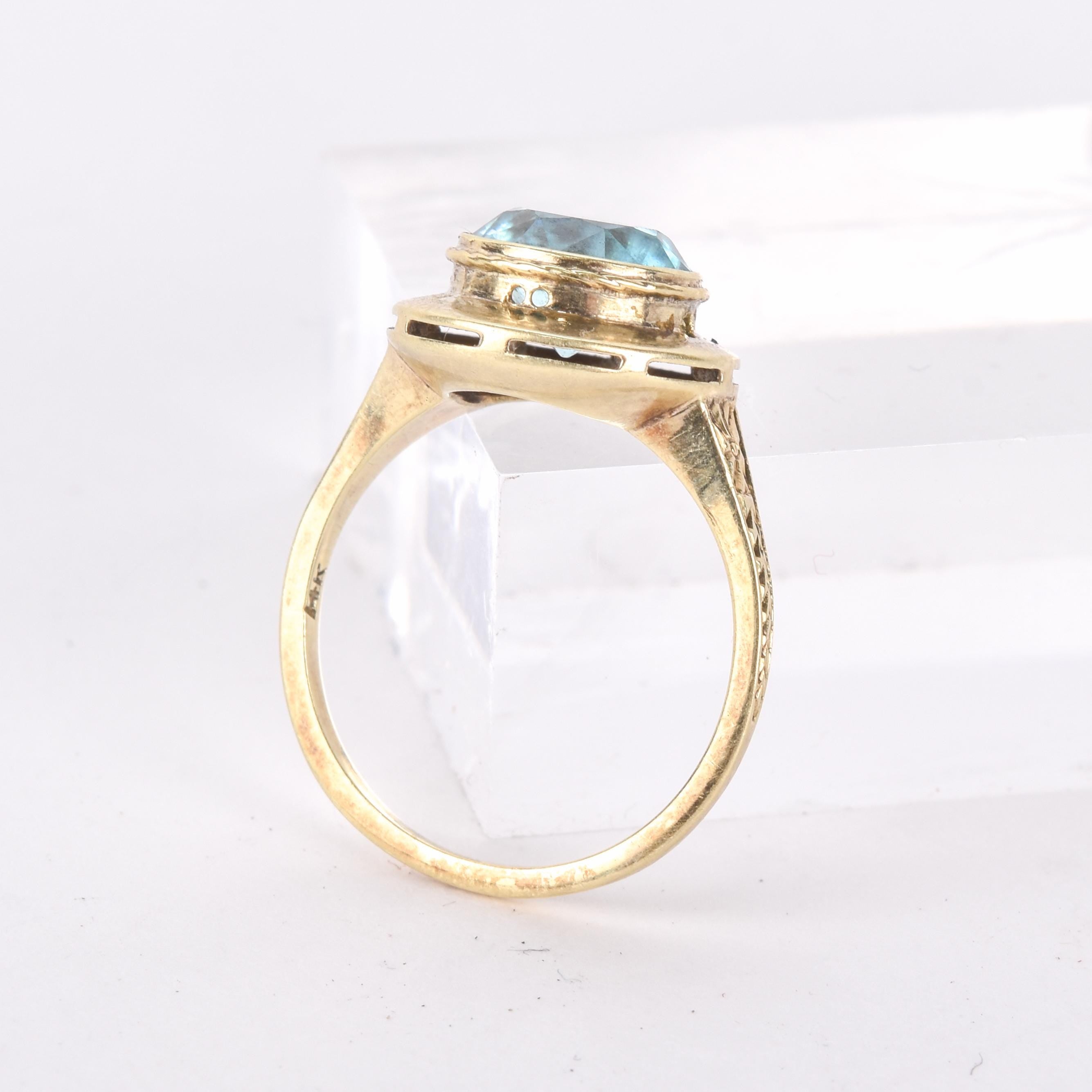 14K Gold Blue Topaz Solitaire Ring