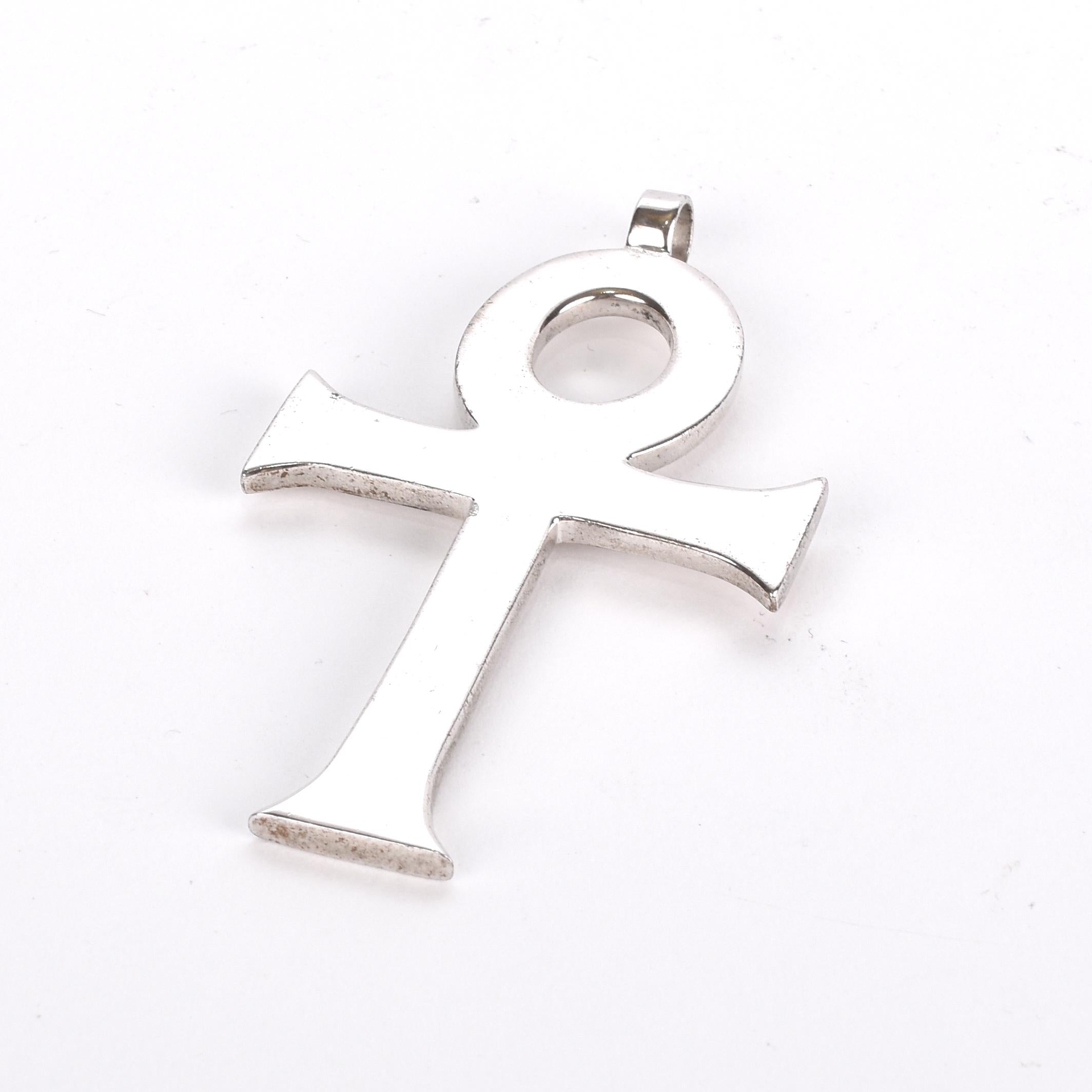Vintage Gucci 800 Silver Ankh Pendant