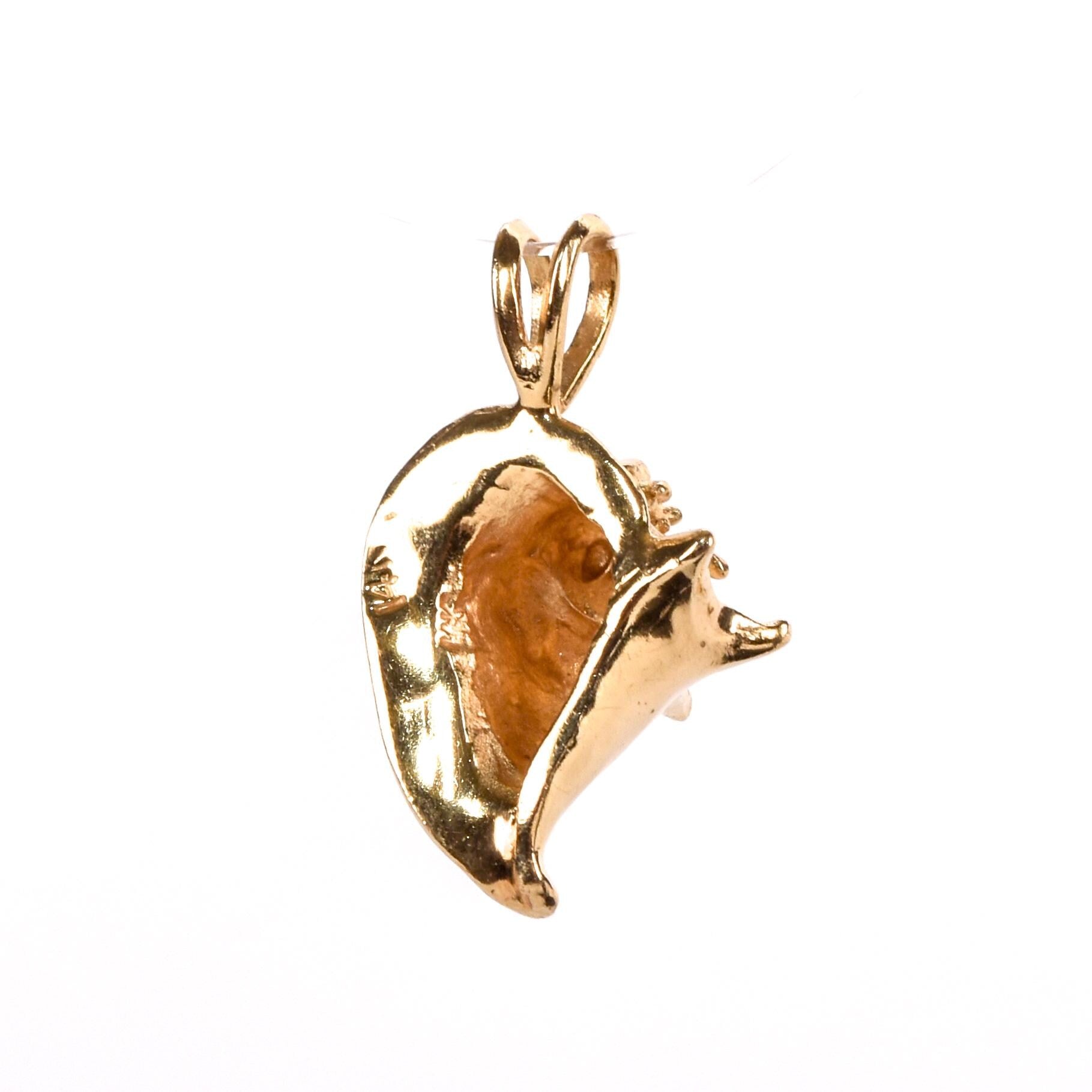 14K Gold Conch Shell Pendant