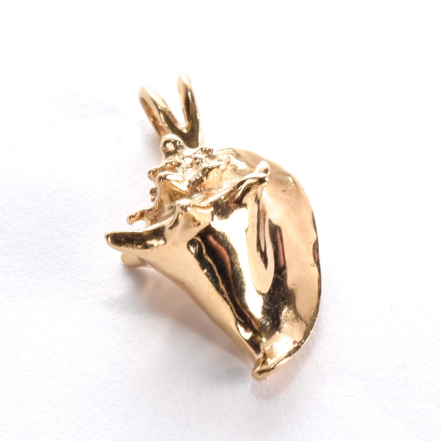 14K Gold Conch Shell Pendant