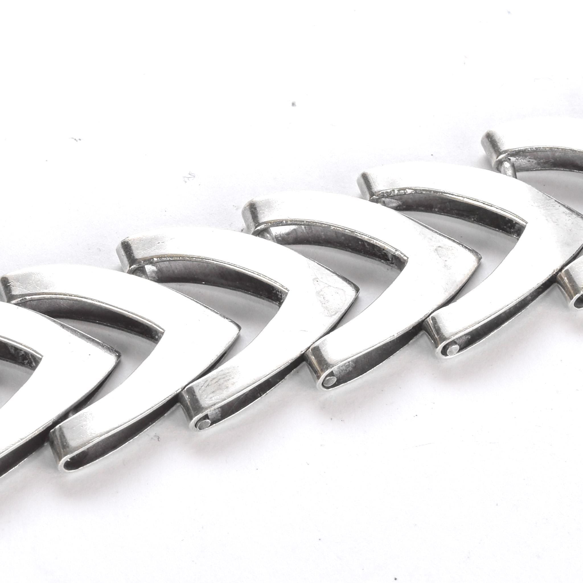 Japanese 950 Silver Chevron Link Bracelet Signed Toyokoki