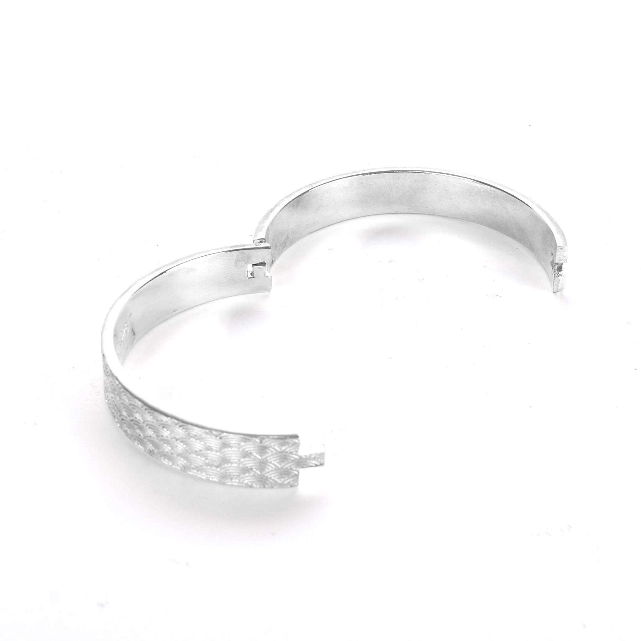 Vintage Tiffany & Co. Limited Edition Silver Scalloped Scale Bangle