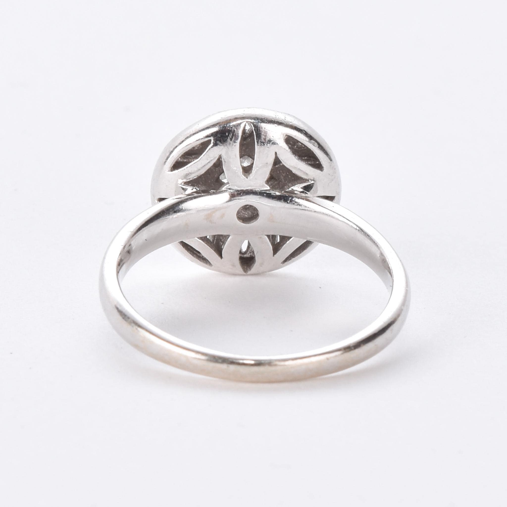 18K White Gold Cluster Diamond Art Deco Ring