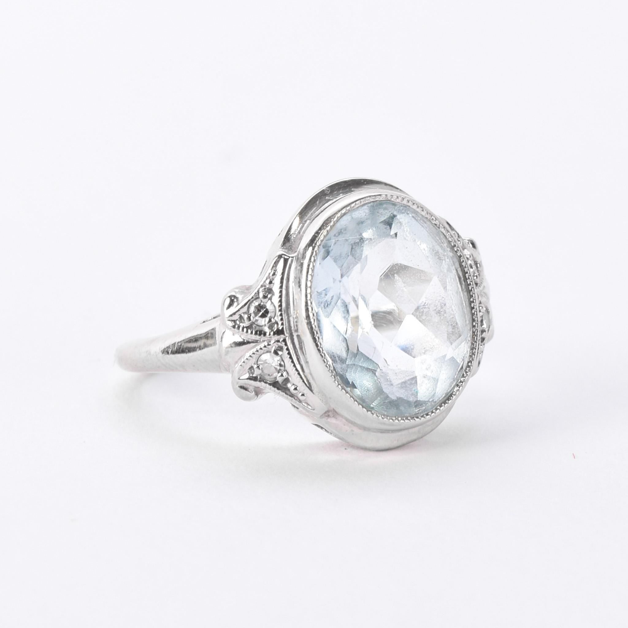 Art Deco Carved 14K Gold Aquamarine & Diamond Ring