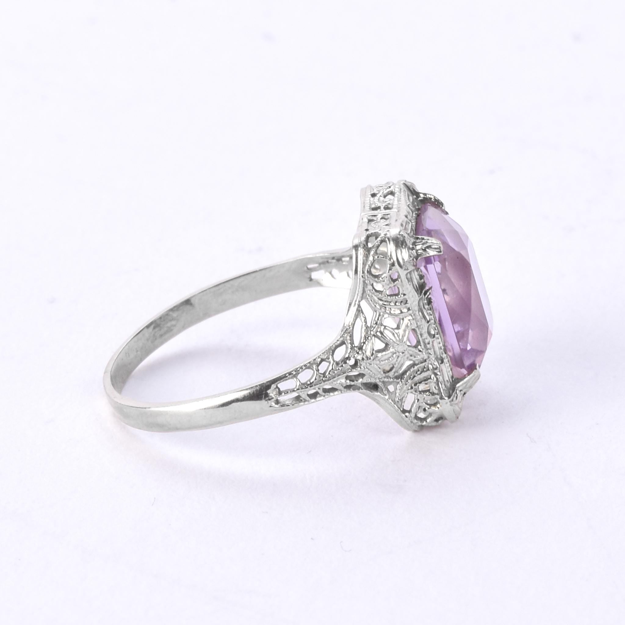 Art Deco 14K White Gold Filigree Amethyst Ring