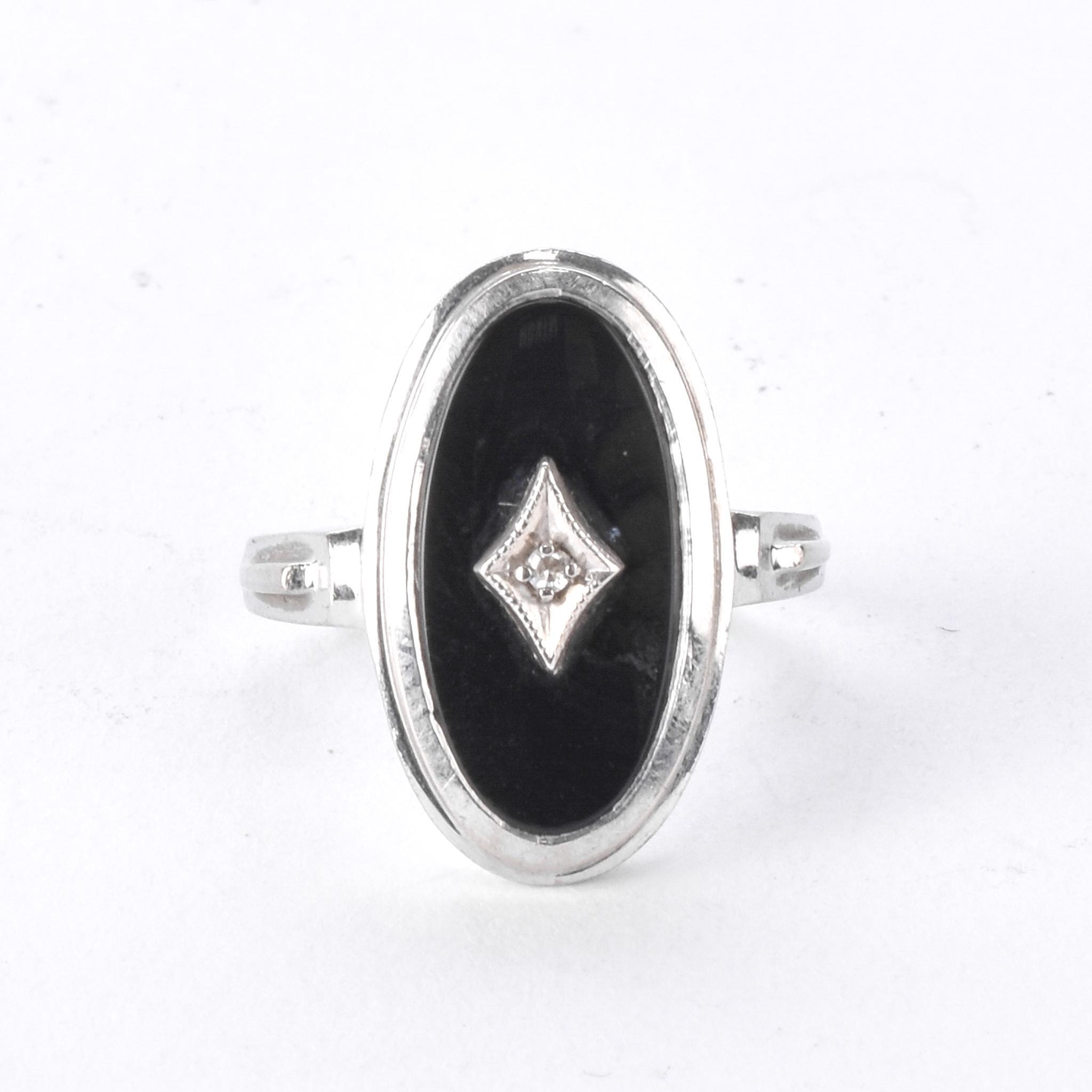Art Deco 14K White Gold and Onyx Ring with Diamond
