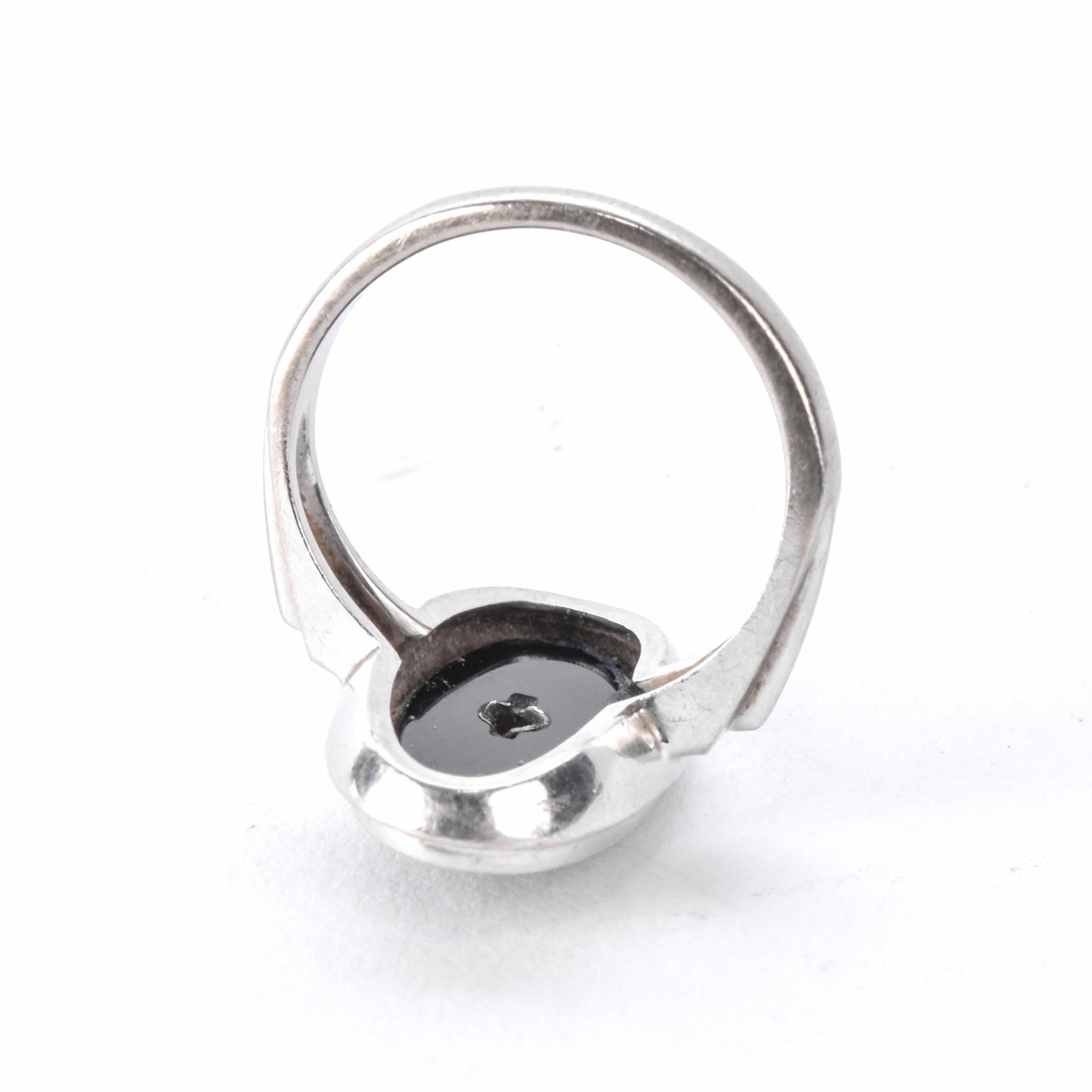 Art Deco 14K White Gold and Onyx Ring with Diamond