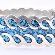 Taxco Sterling Silver And Turquoise Chip-Inlayed Wavy Hinged Bangle Bracelet