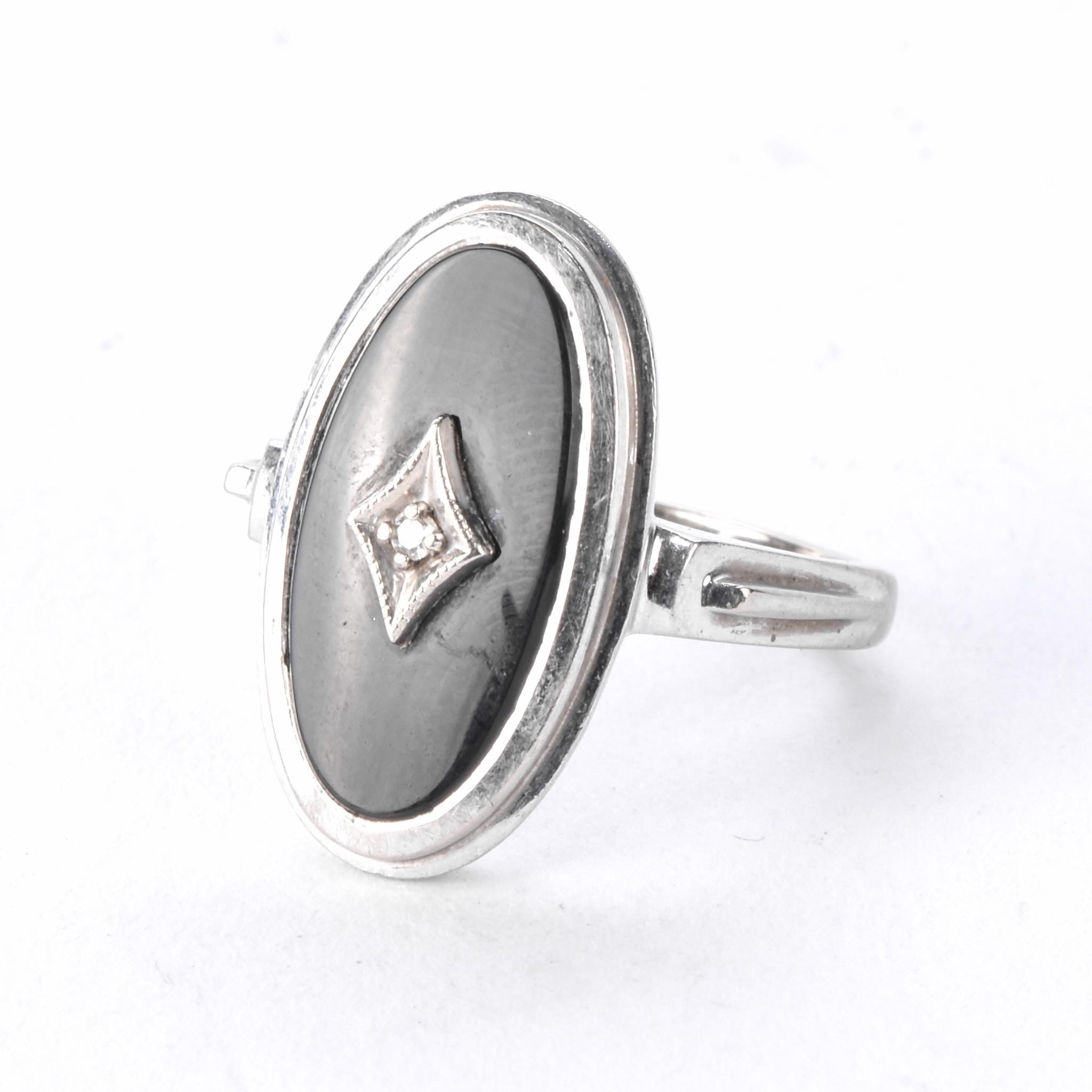 Art Deco 14K White Gold and Onyx Ring with Diamond