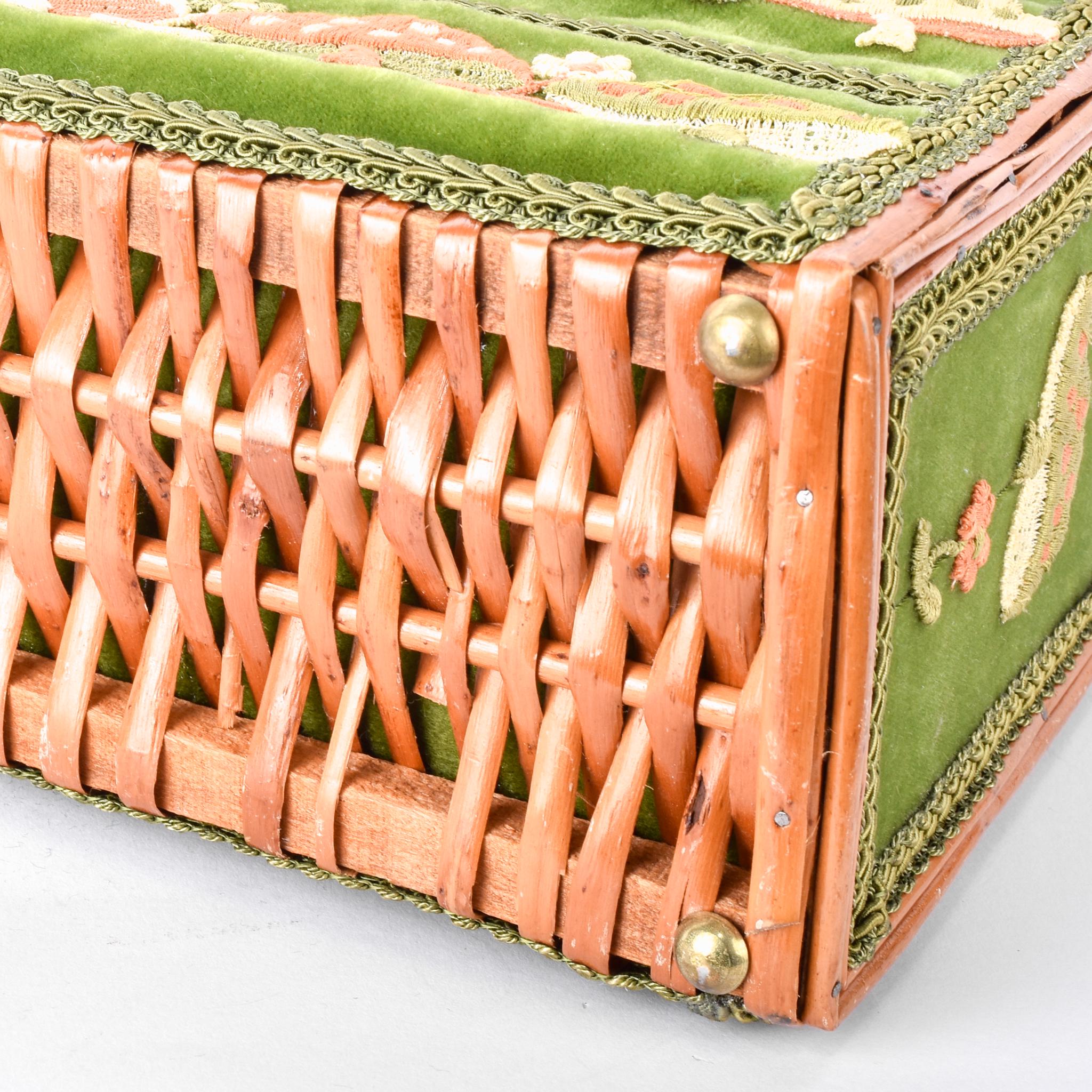 1970s Embroidered Mushroom Wicker Box Purse