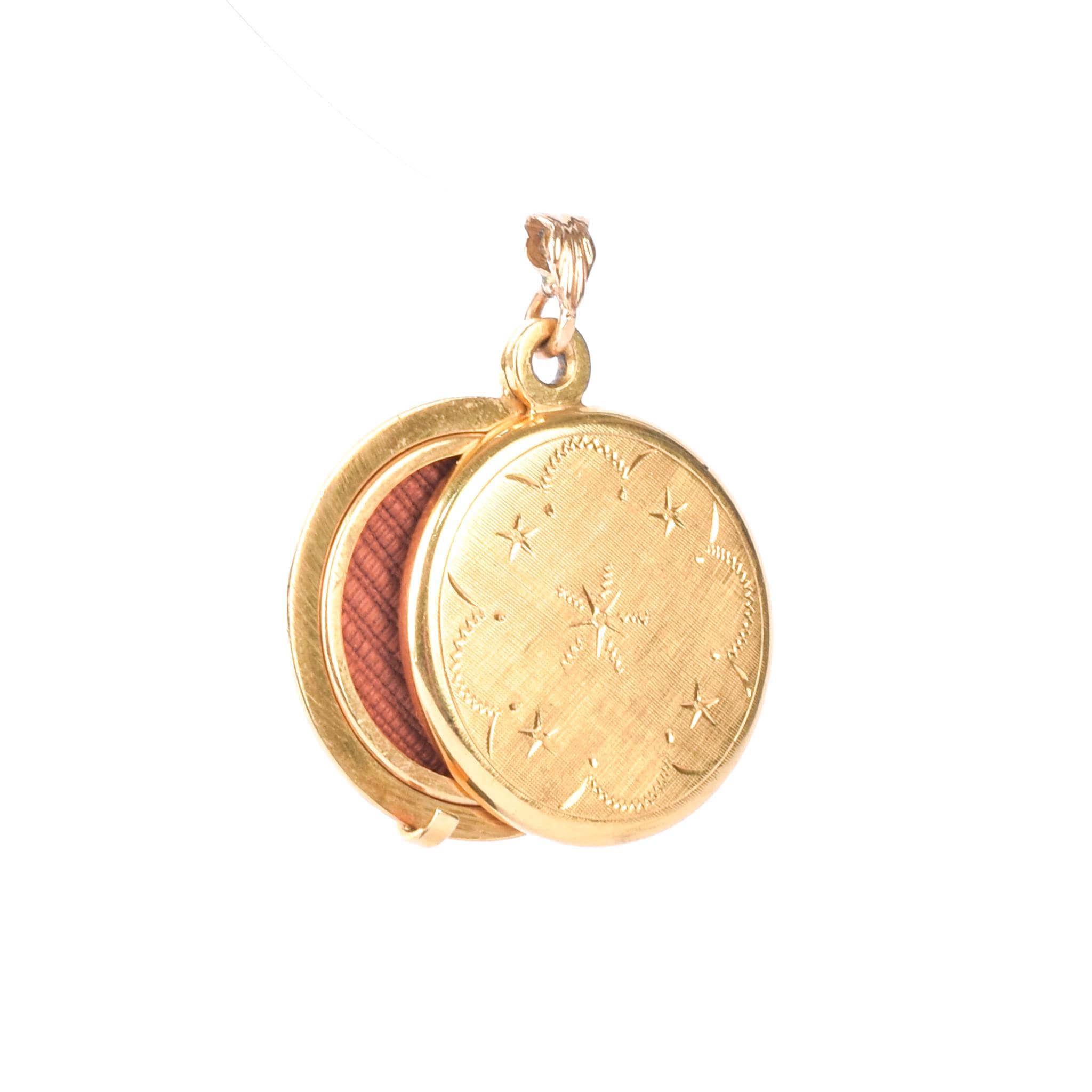 Vintage 14K Gold Star Etched Slide Locket