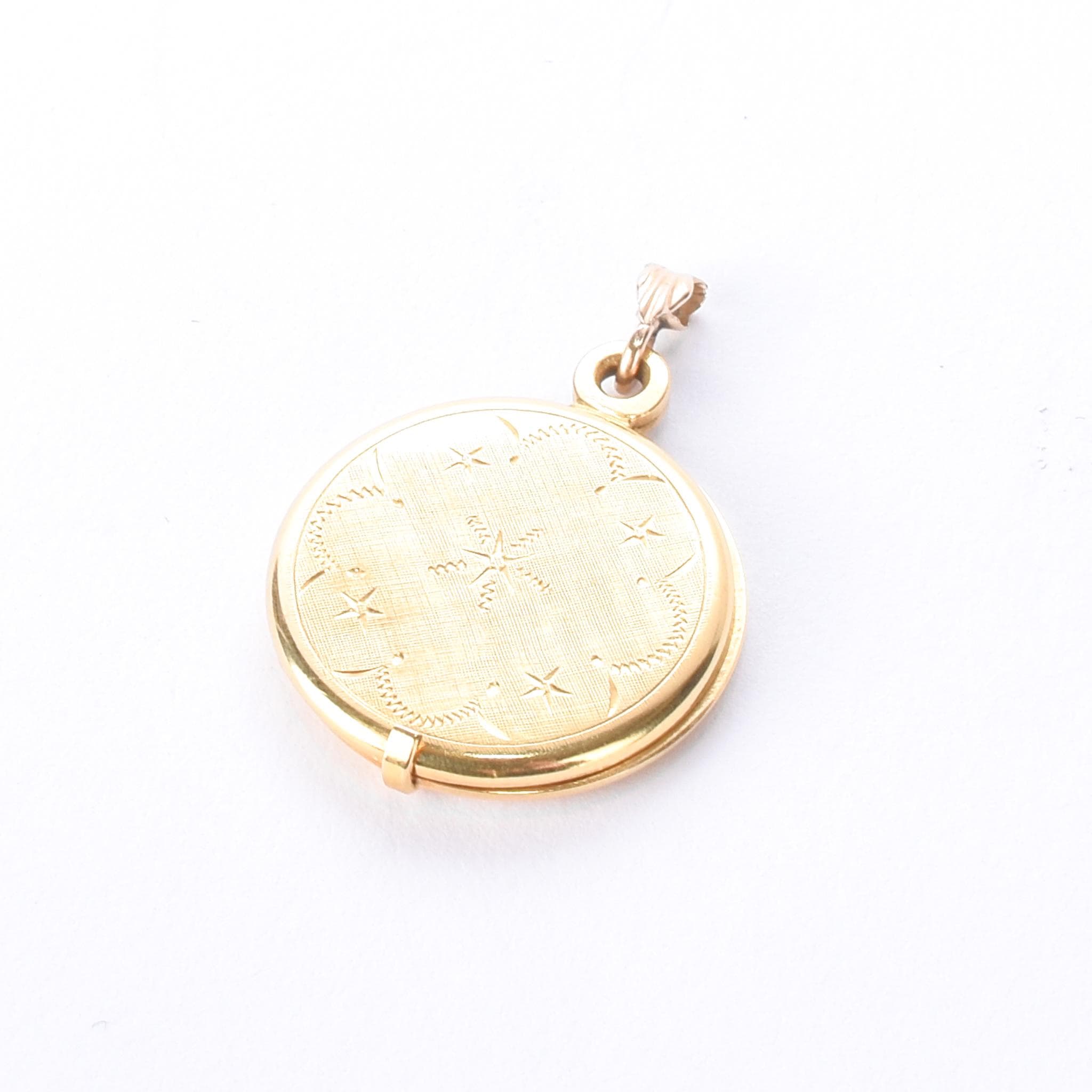 Vintage 14K Gold Star Etched Slide Locket