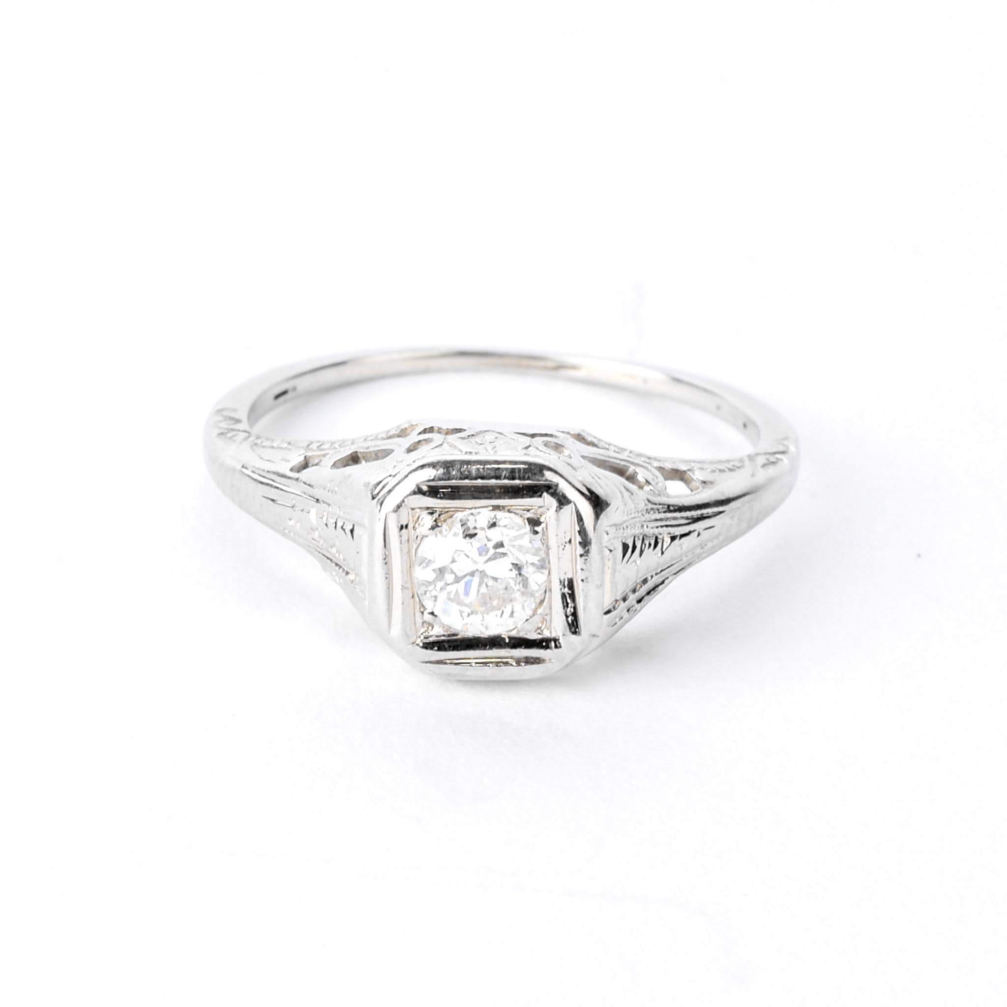 1940s 18K White Gold Natural Diamond Filigree Engagement Ring