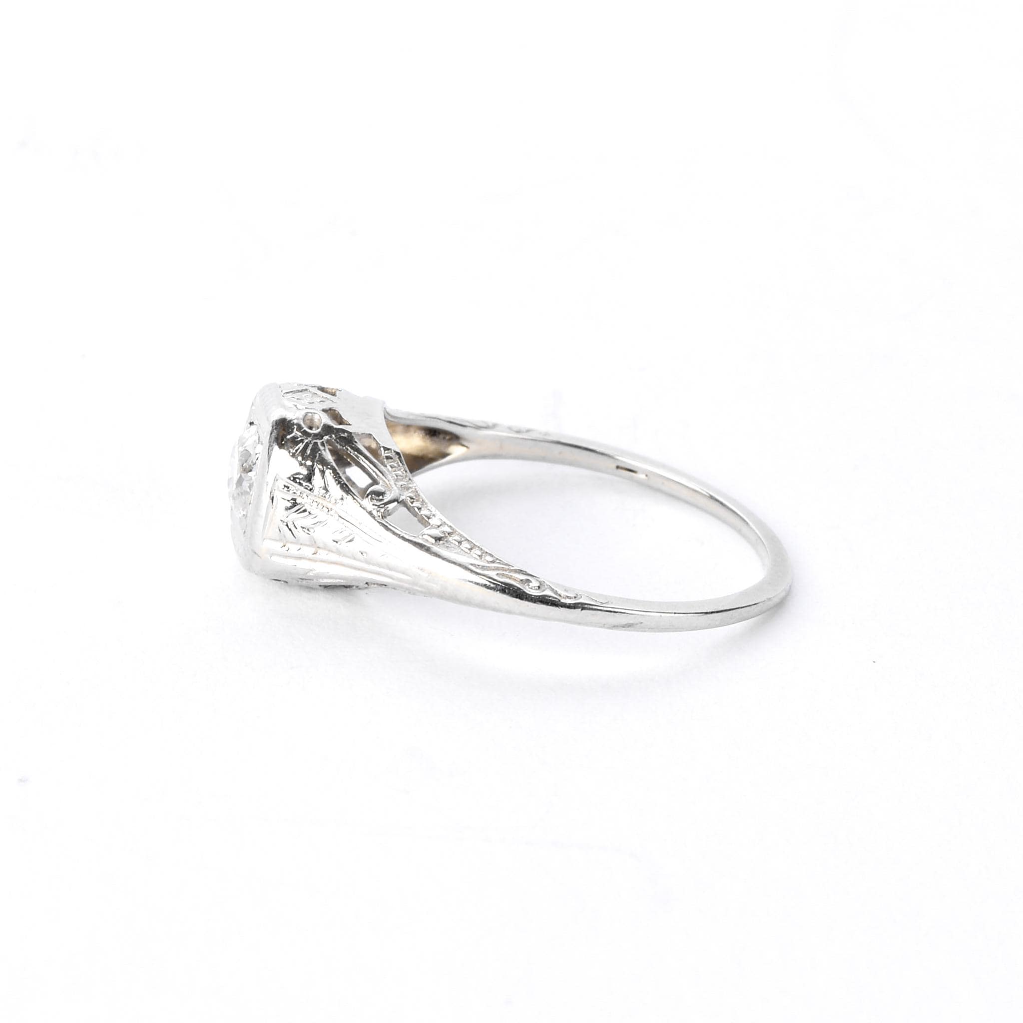 1940s 18K White Gold Natural Diamond Filigree Engagement Ring