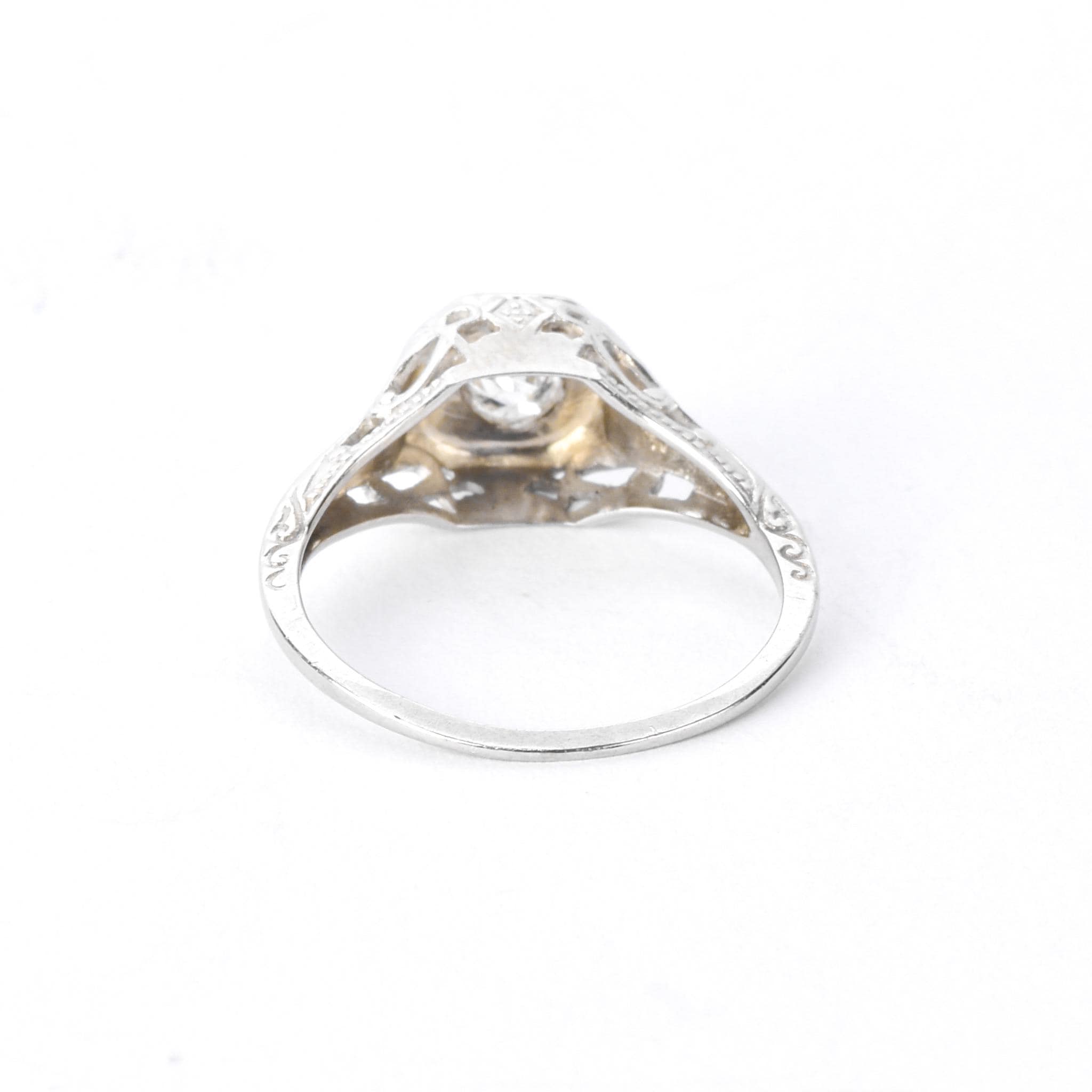 1940s 18K White Gold Natural Diamond Filigree Engagement Ring