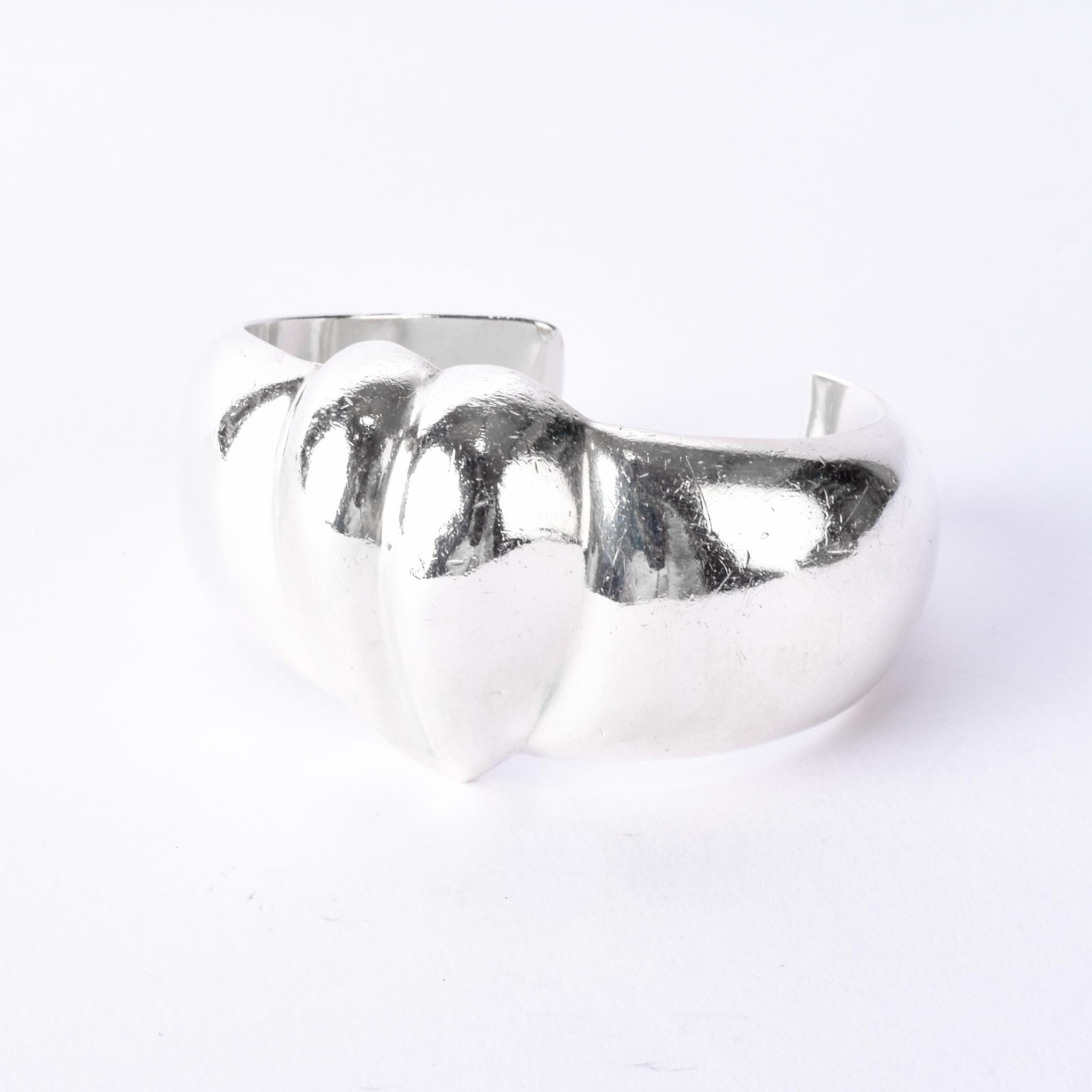 Designer Zina Sterling Silver Chunky Heart Bracelet
