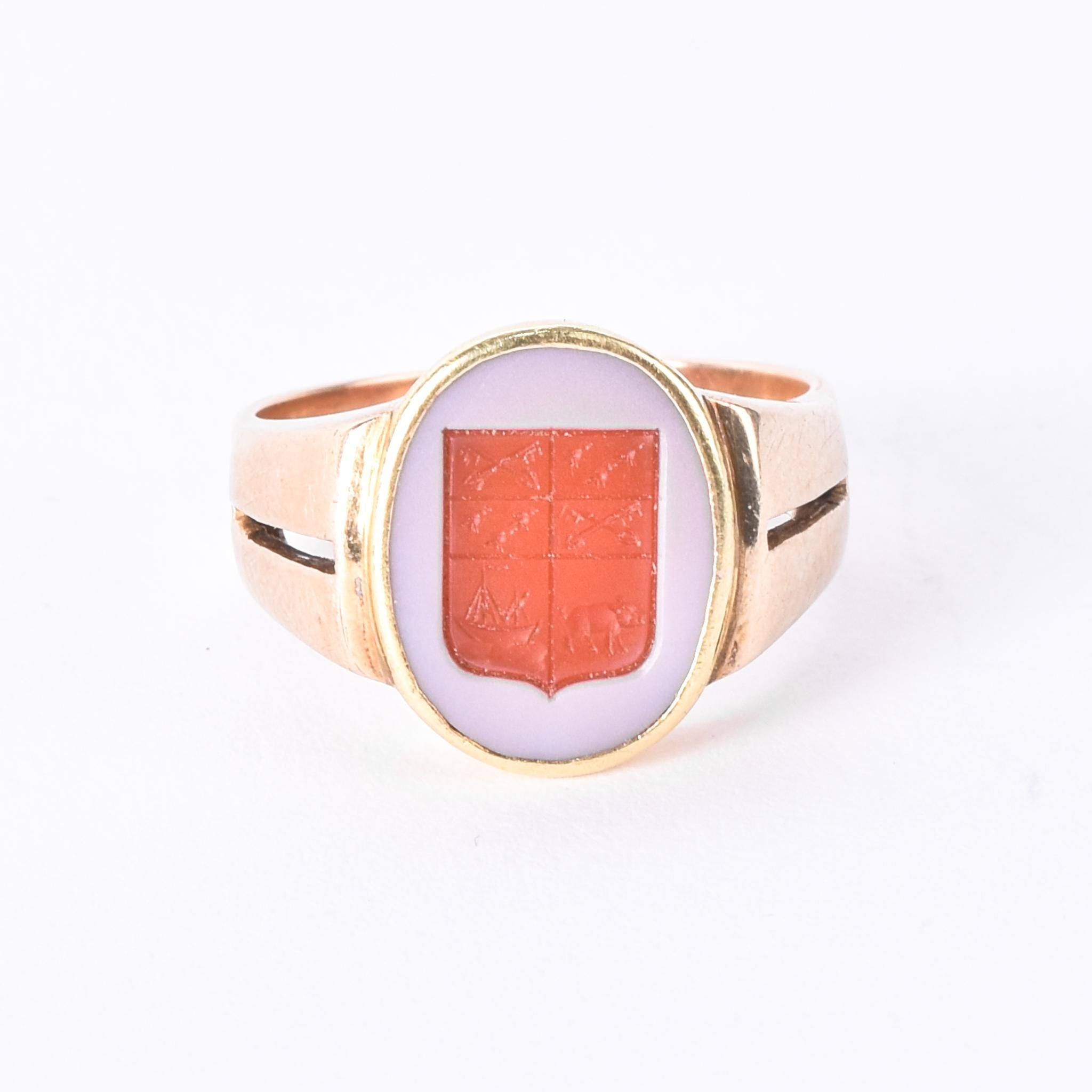 14K Gold Intaglio Red Sardonyx English Family Crest Ring