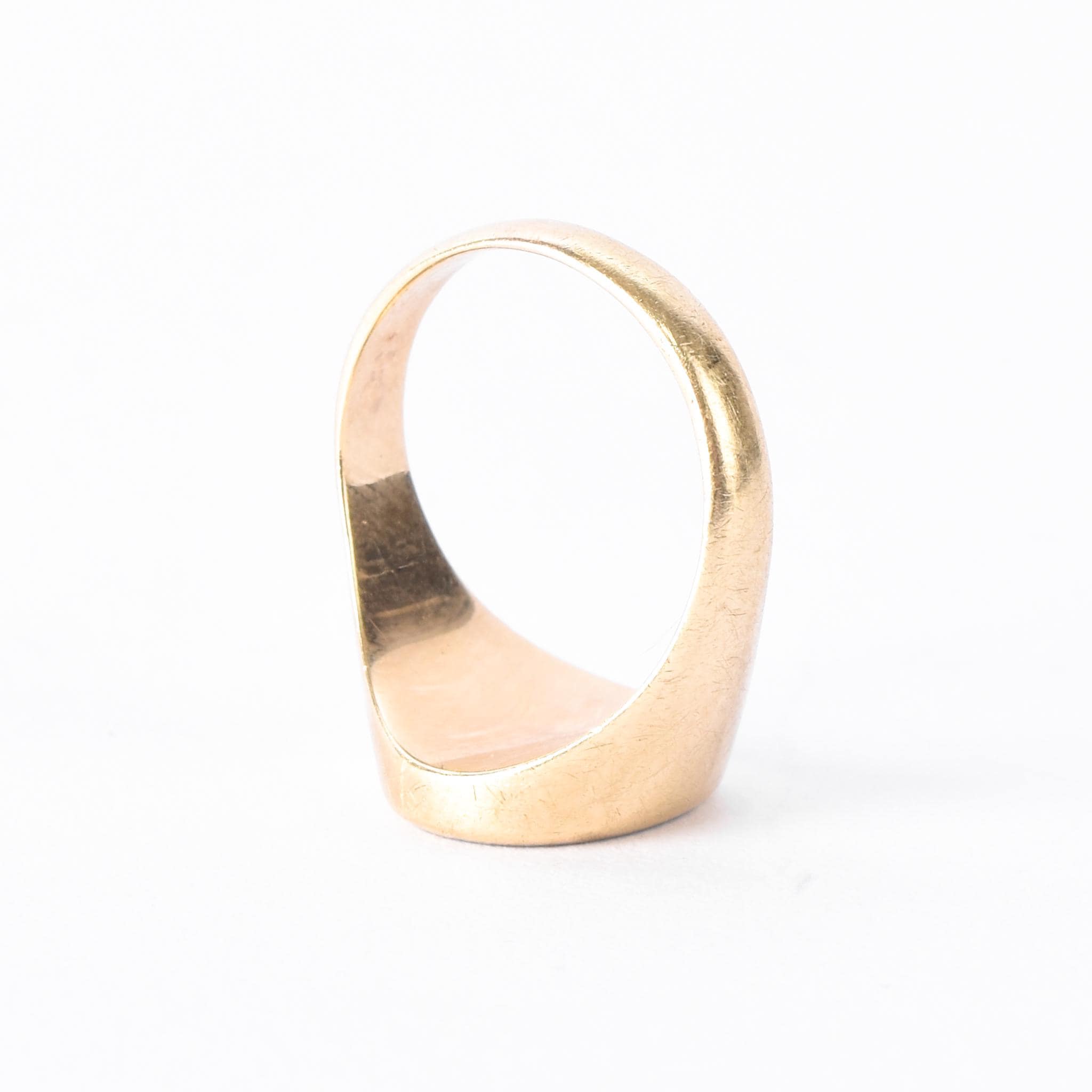 14K Gold Intaglio Blue Sardonyx Family Crest Ring