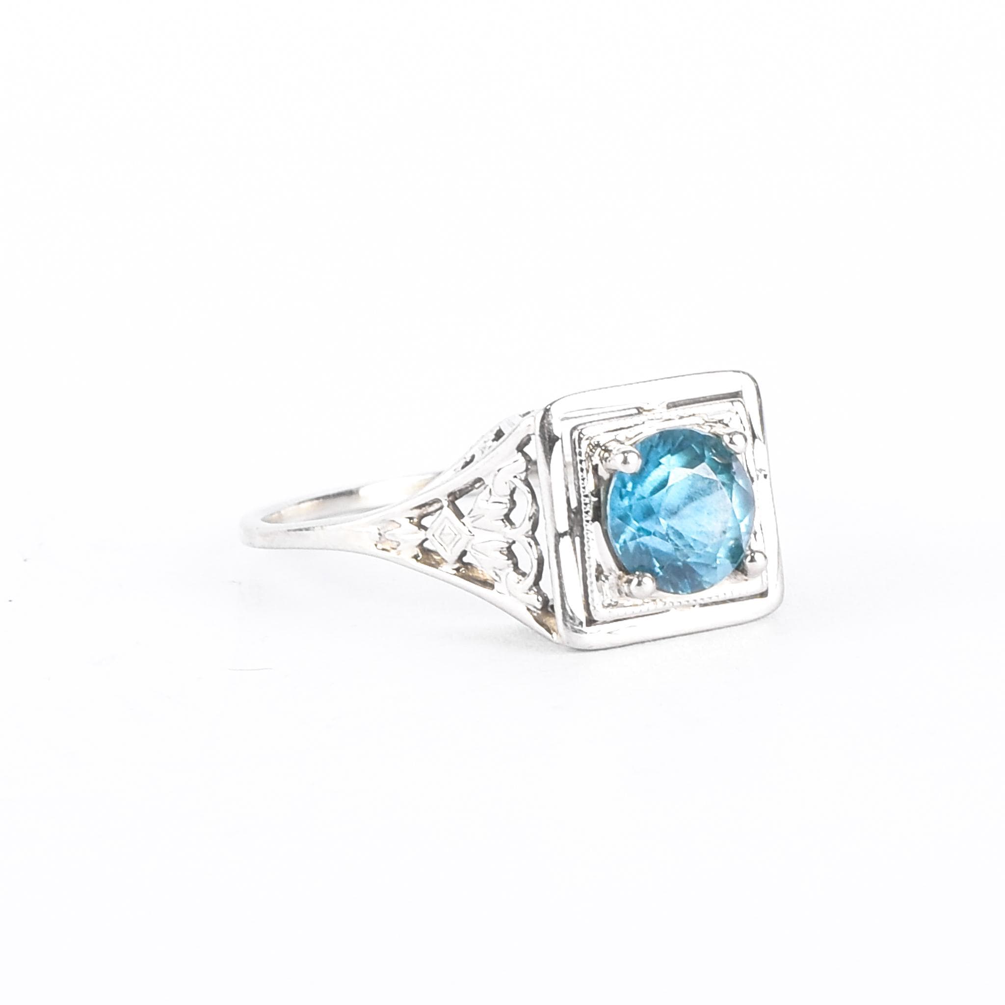 Art Deco 18K White Gold & Blue Topaz Solitaire Ring