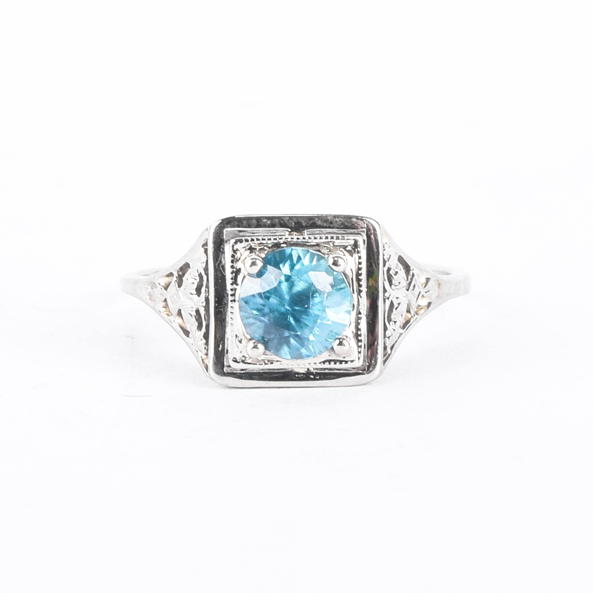 Art Deco 18K White Gold & Blue Topaz Solitaire Ring