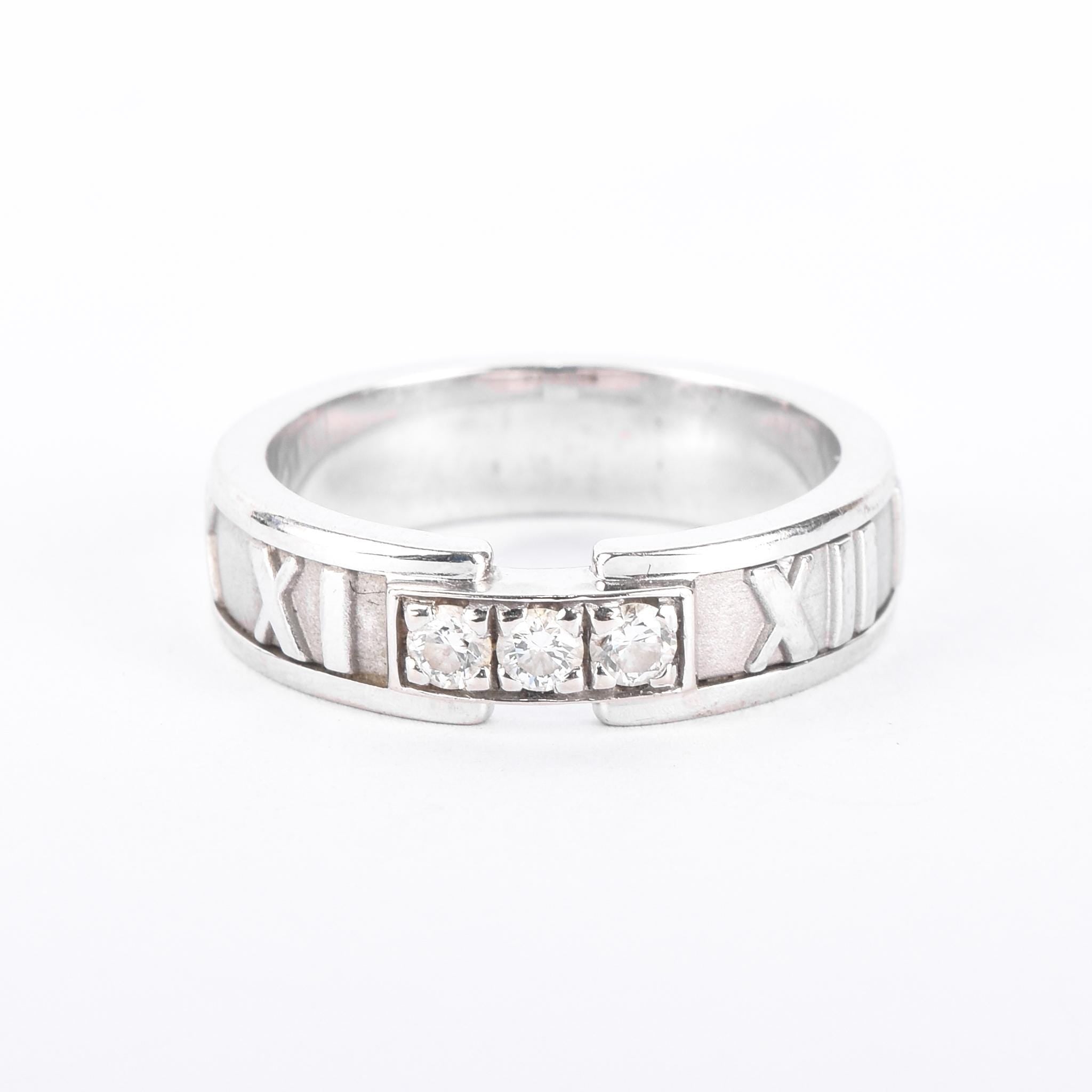 1995 Tiffany & Co. 18K Gold and Diamond Atlas Ring