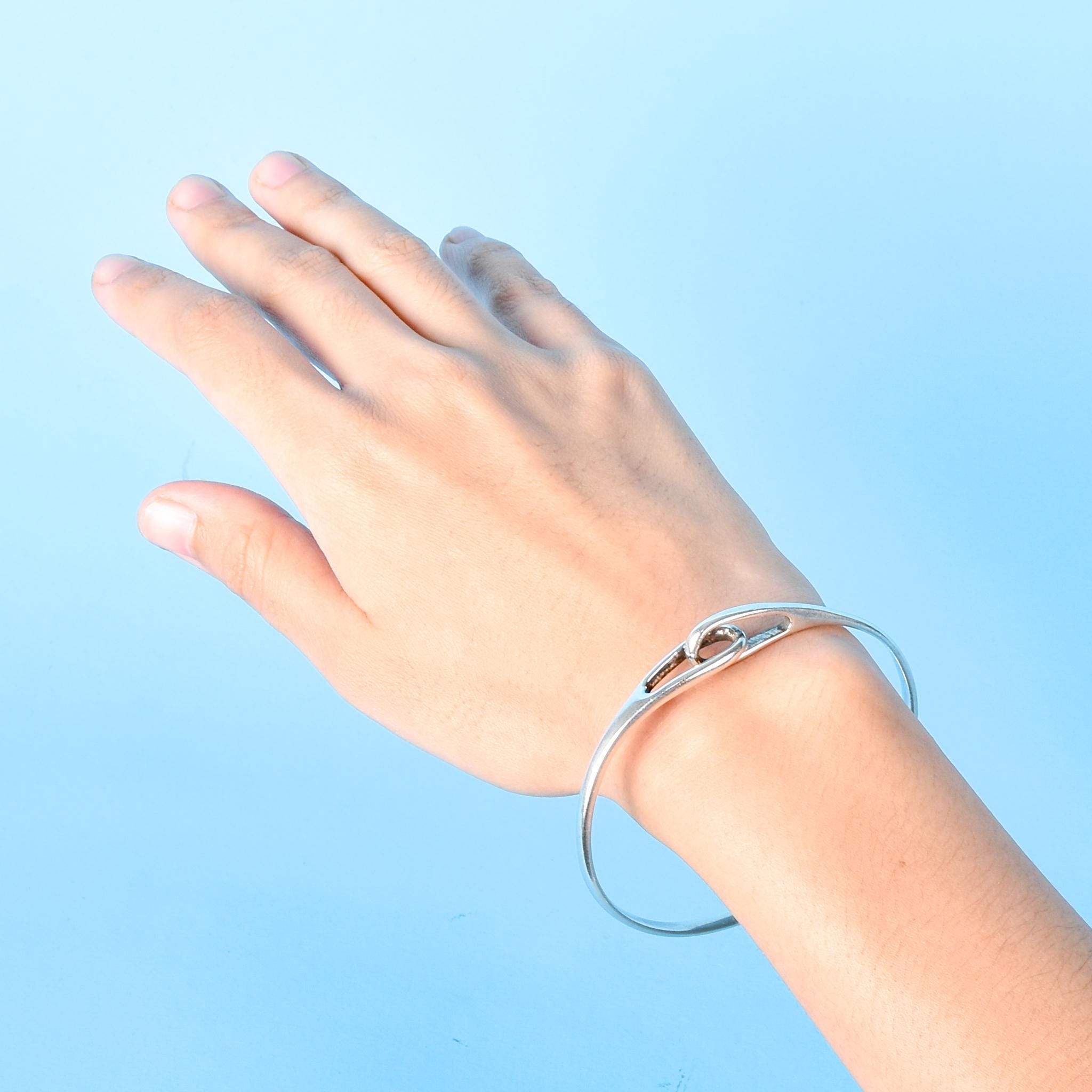 Sterling Silver Tiffany & Co. Infinity Interlocking Bangle Bracelet