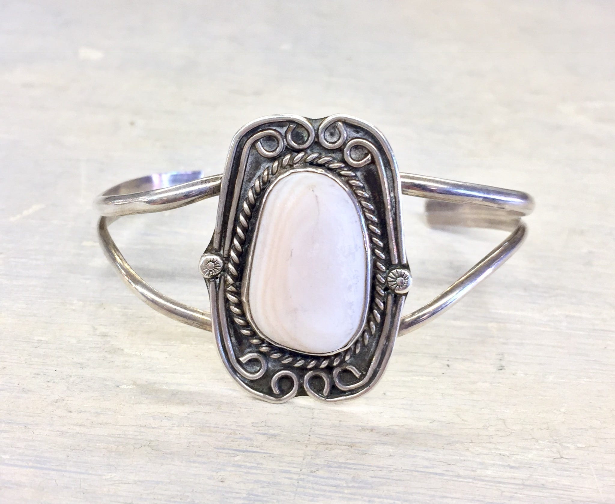 Vintage Sterling Silver Cuff Bracelet with White Agate Stone | White Stone | Cuff Bracelet | Vintage Jewelry | gift for her | gift