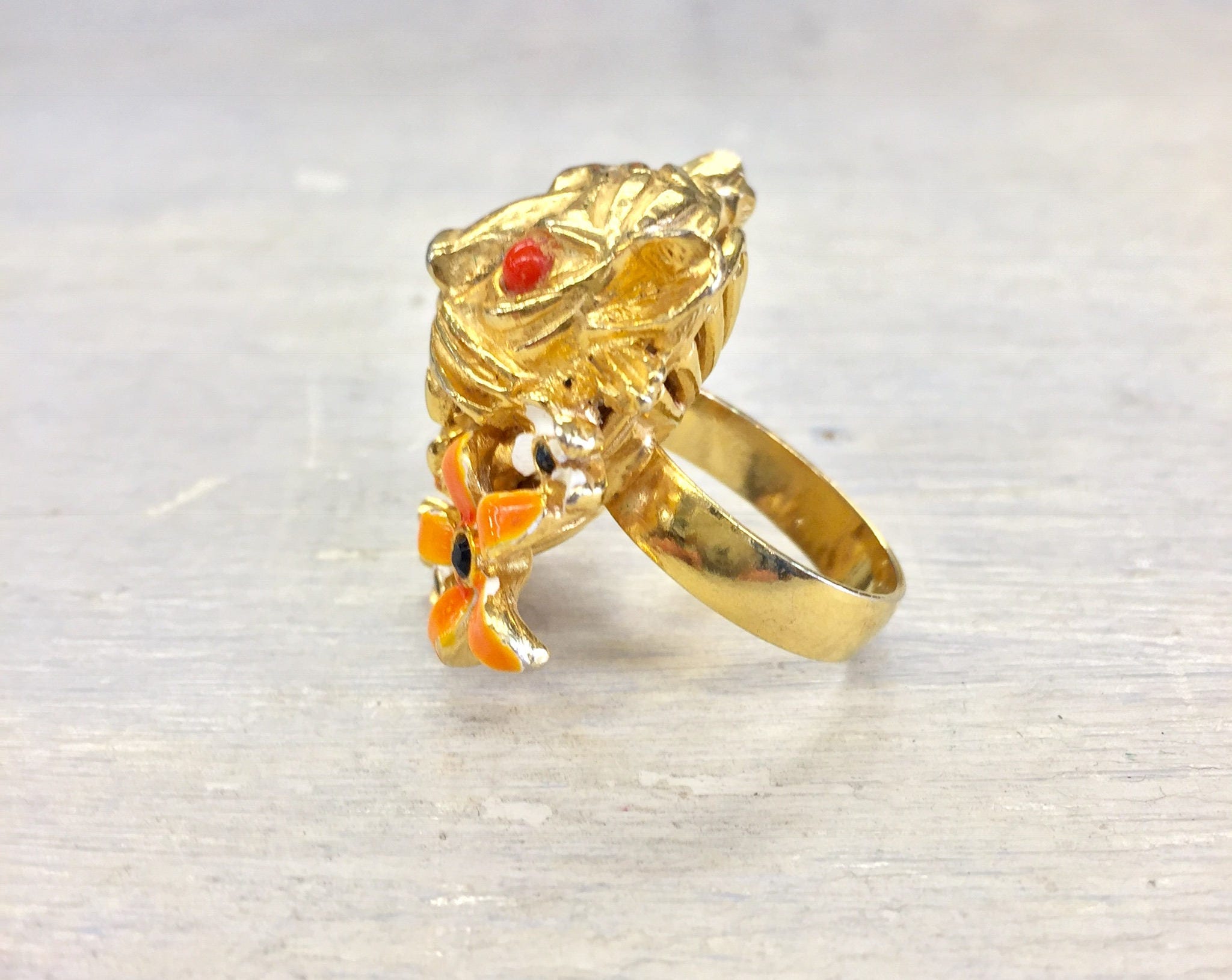 Vintage Costume Jewelry | Judith McCann Jewelry | Judith McCann | Vintage Jewelry | Costume Jewelry | Vintage Ring | Gold Toned Ring | gift