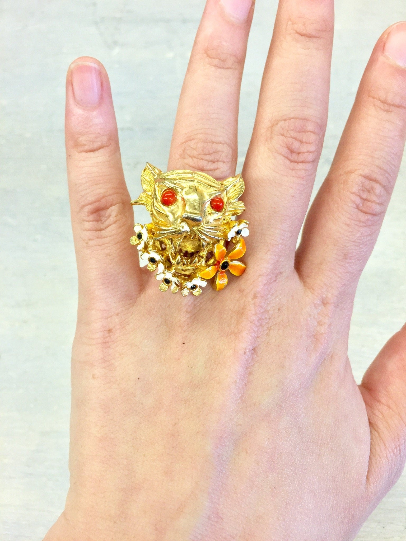 Vintage Costume Jewelry | Judith McCann Jewelry | Judith McCann | Vintage Jewelry | Costume Jewelry | Vintage Ring | Gold Toned Ring | gift