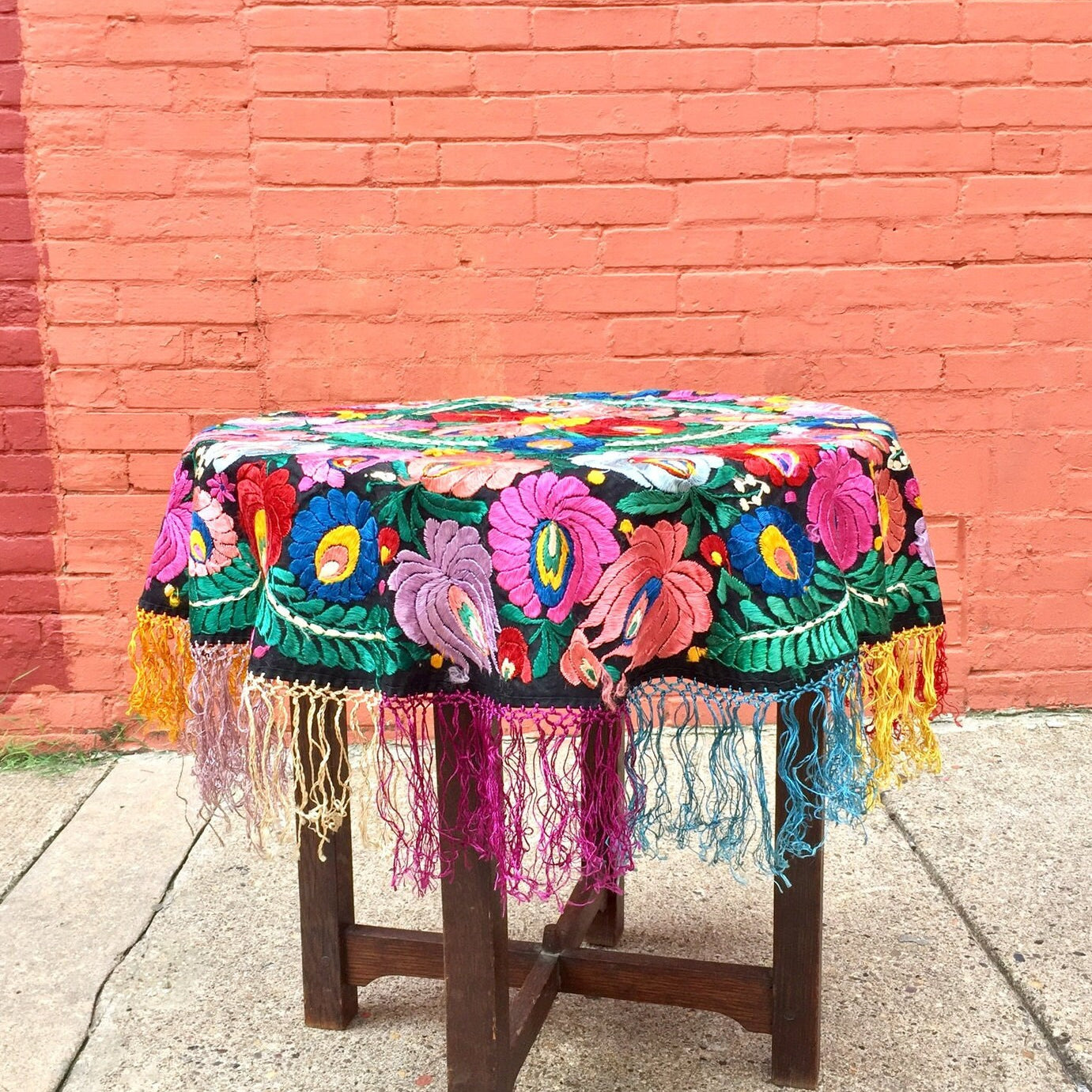 Hand Embroidered | Embroidered Tablecloth | Colorful Tablecloth | Vintage Textiles | Handmade Textiles | Hand Stitched | Mexican Made