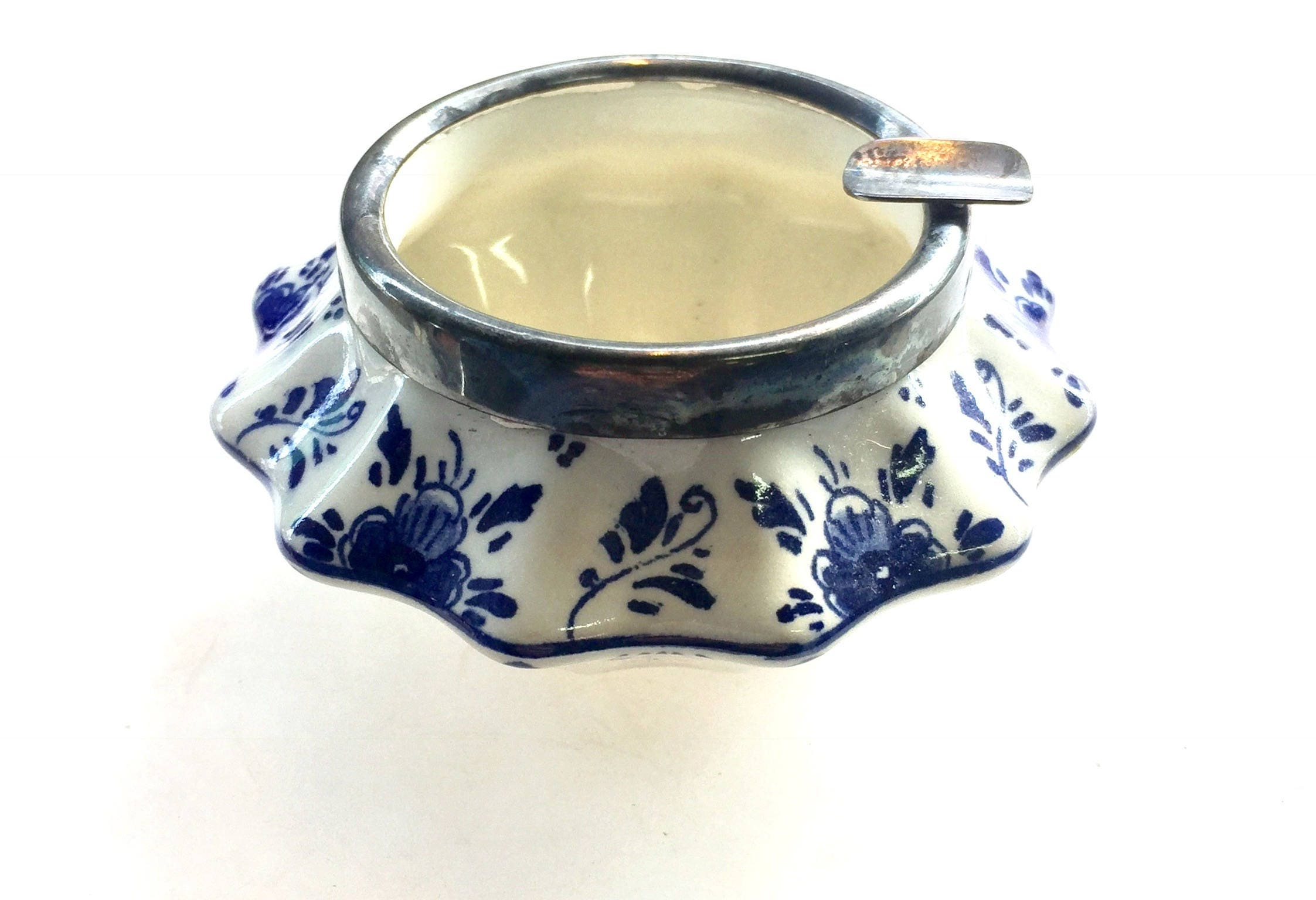 Delfts Ceramic Ashtray | Delftware | Vintage Decor | Holland | 1940's | Blue | White | Floral | Hand Painted | Porcelain | smoking | Delft