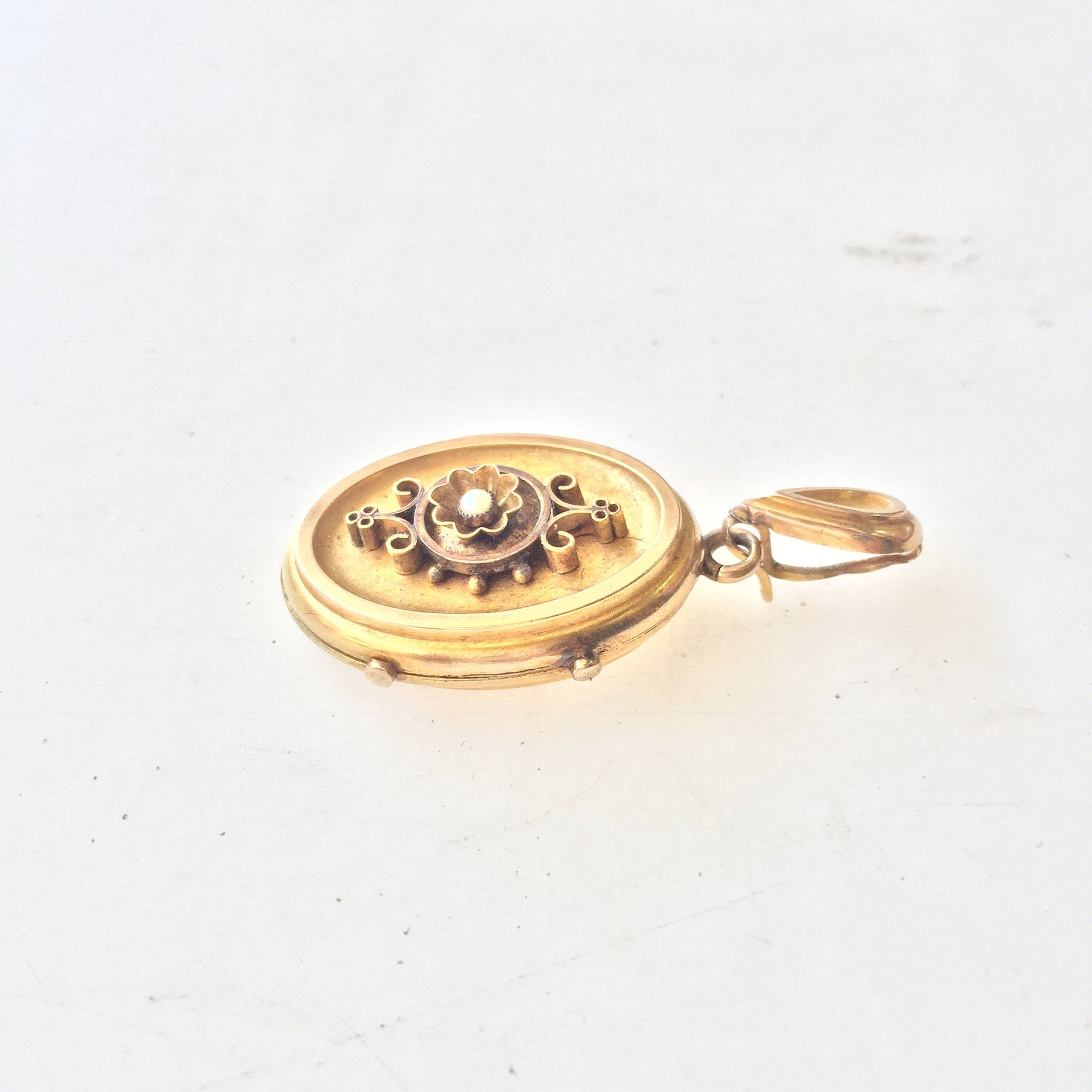10 Karat Gold Victorian Locket | Antique Jewlery |Gold Locket | Victorian | Pendant | Charm | Gold | Keepsake | Necklace | Gift for Her |