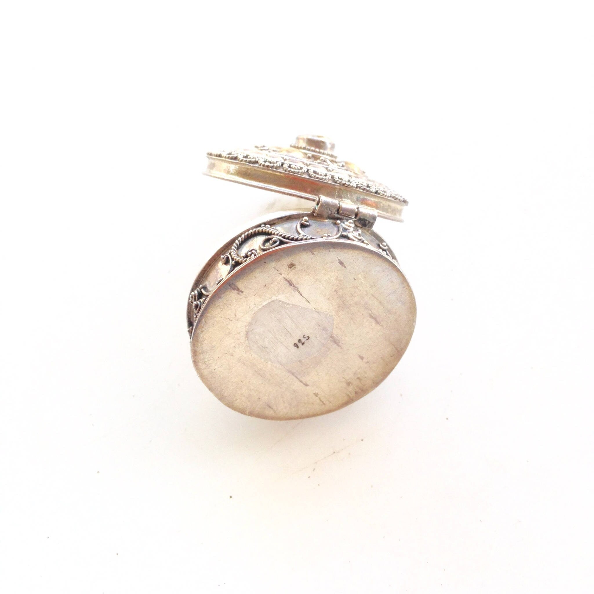 Vintage Pill Box | 18K Gold | Sterling Silver | Vintage Jewlery Box | Victorian | Small Box | Round Box |