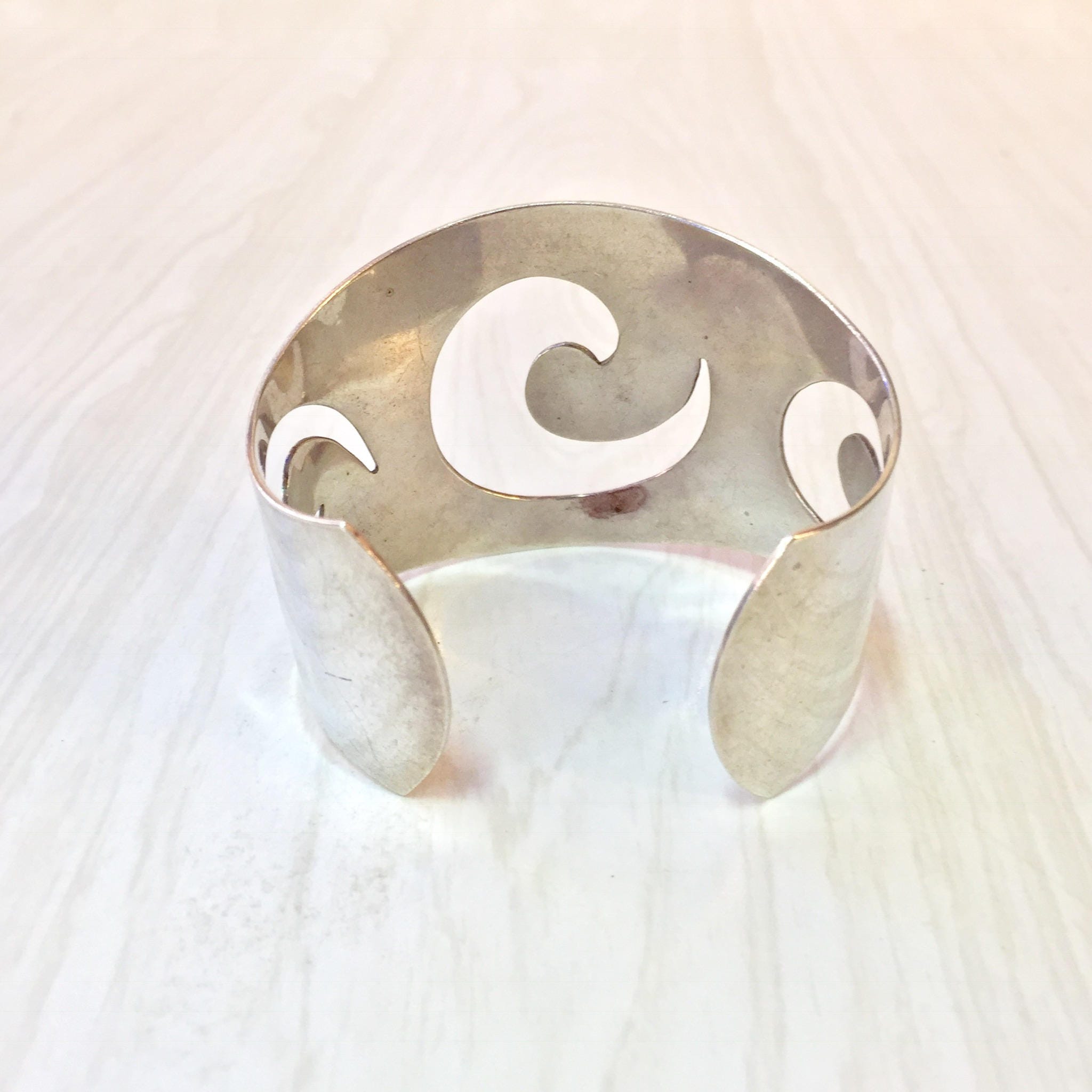 Vintage Sterling Silver Reed and Barton cuff bracelet with swirl design, silver jewelry gift