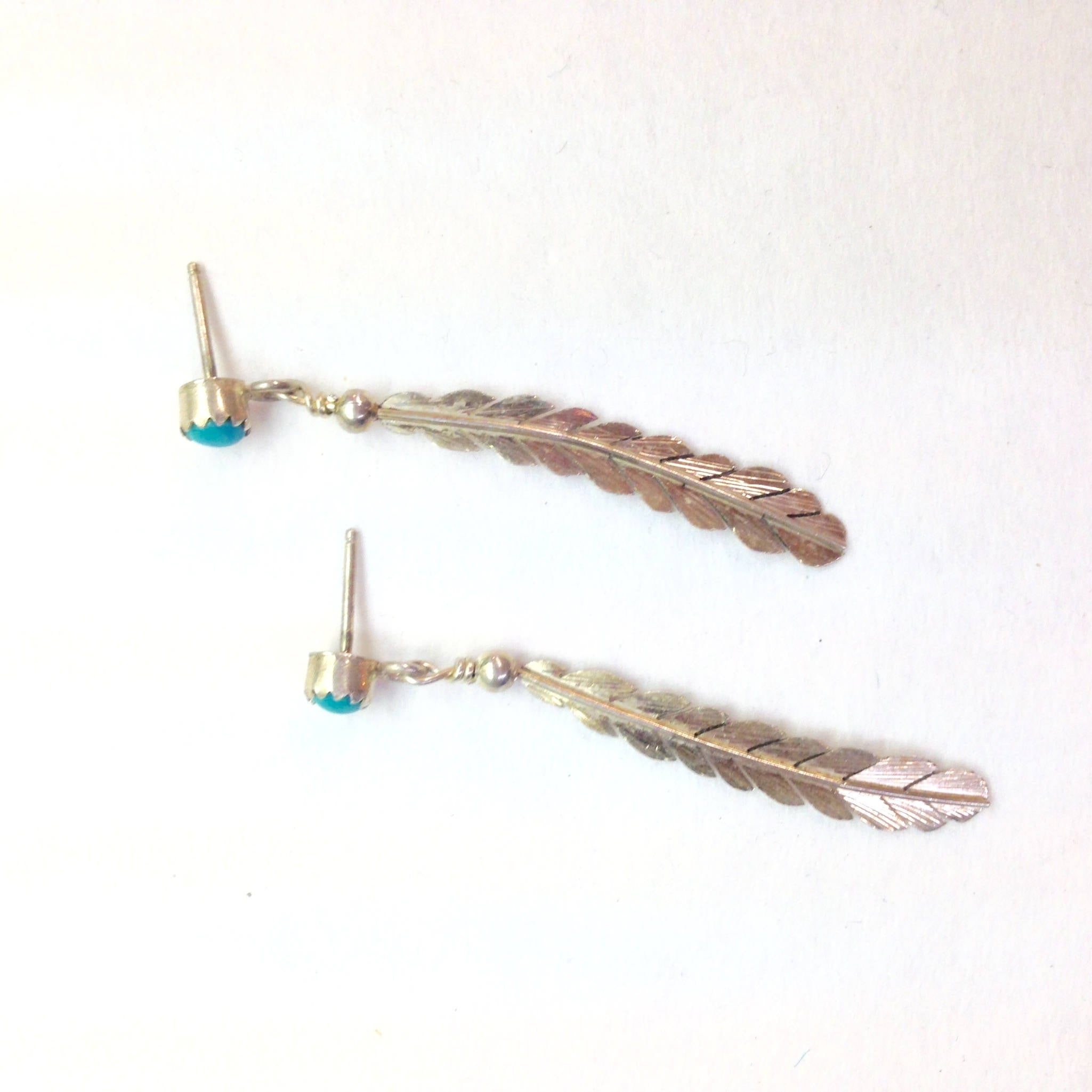 Vintage Silver Feather Earrings | Boho Feather Jewlery | Turquoise Stone Earrings | Southwestern Silver | Vintage Dangle Earrings