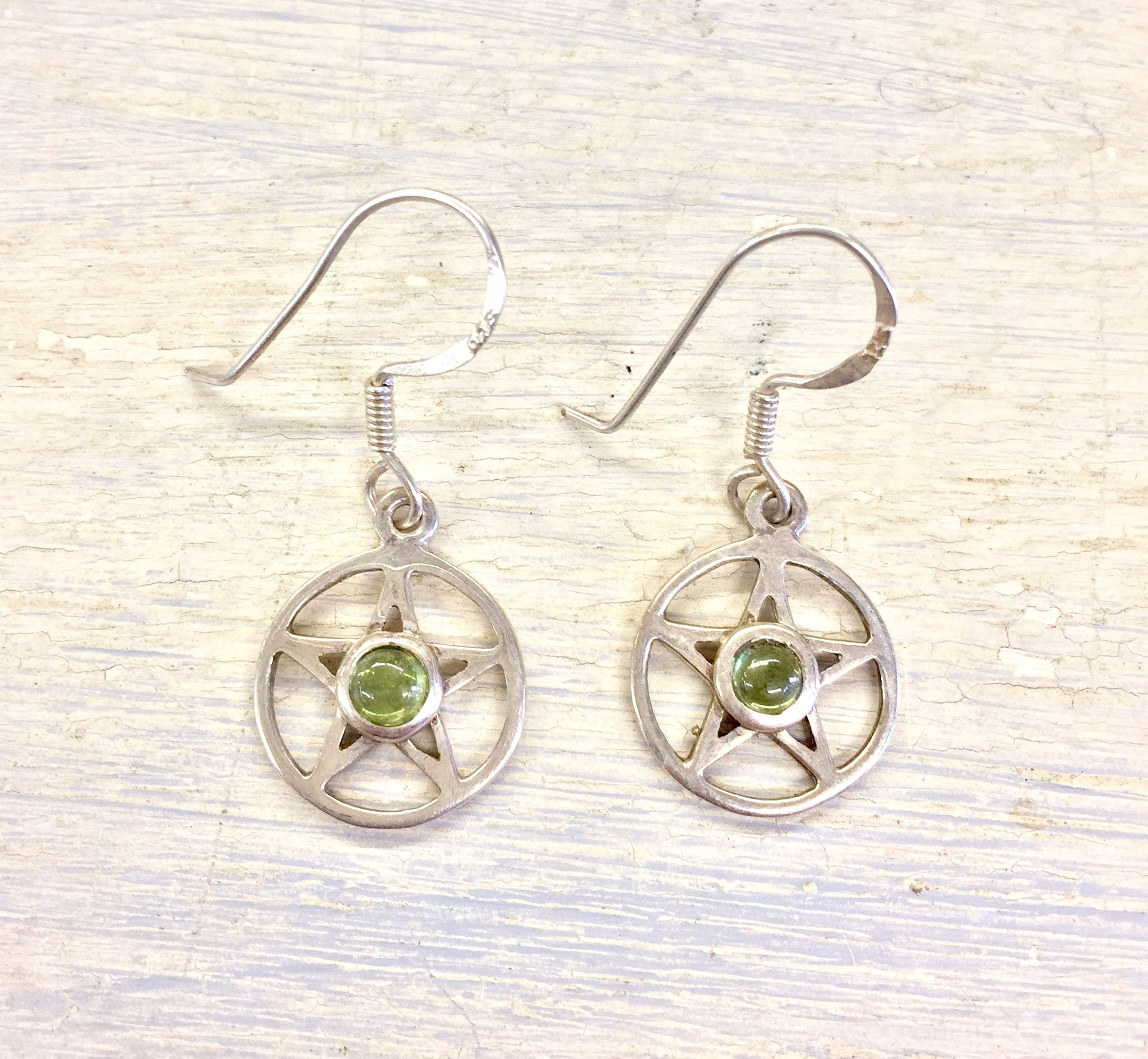 Vintage Silver Earrings, Pentagram Earrings, Peridot Jewelry, Vintage Jewelry, Sterling Silver, Statement Jewelry, Green Jewelry, Stars