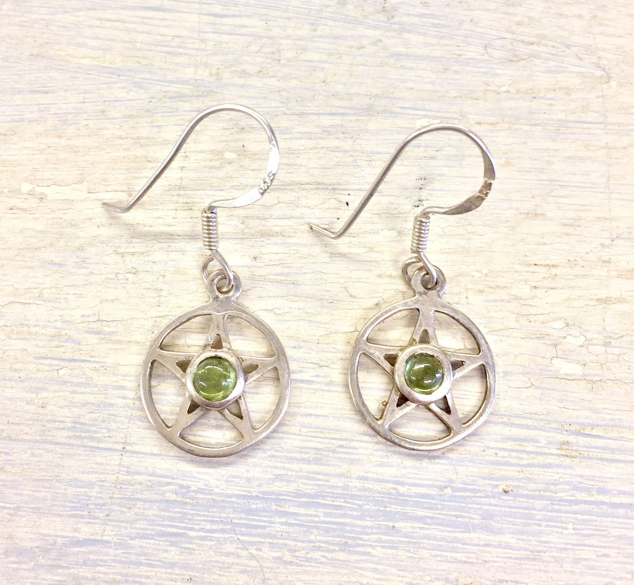 Vintage Silver Earrings, Pentagram Earrings, Peridot Jewelry, Vintage Jewelry, Sterling Silver, Statement Jewelry, Green Jewelry, Stars