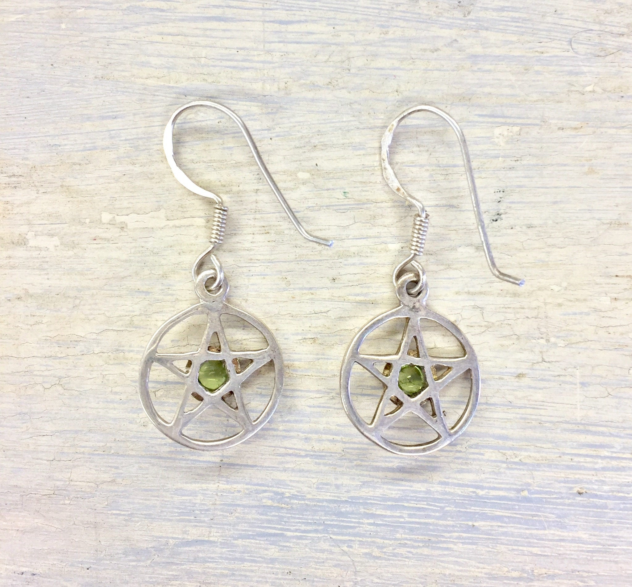 Vintage Silver Earrings, Pentagram Earrings, Peridot Jewelry, Vintage Jewelry, Sterling Silver, Statement Jewelry, Green Jewelry, Stars