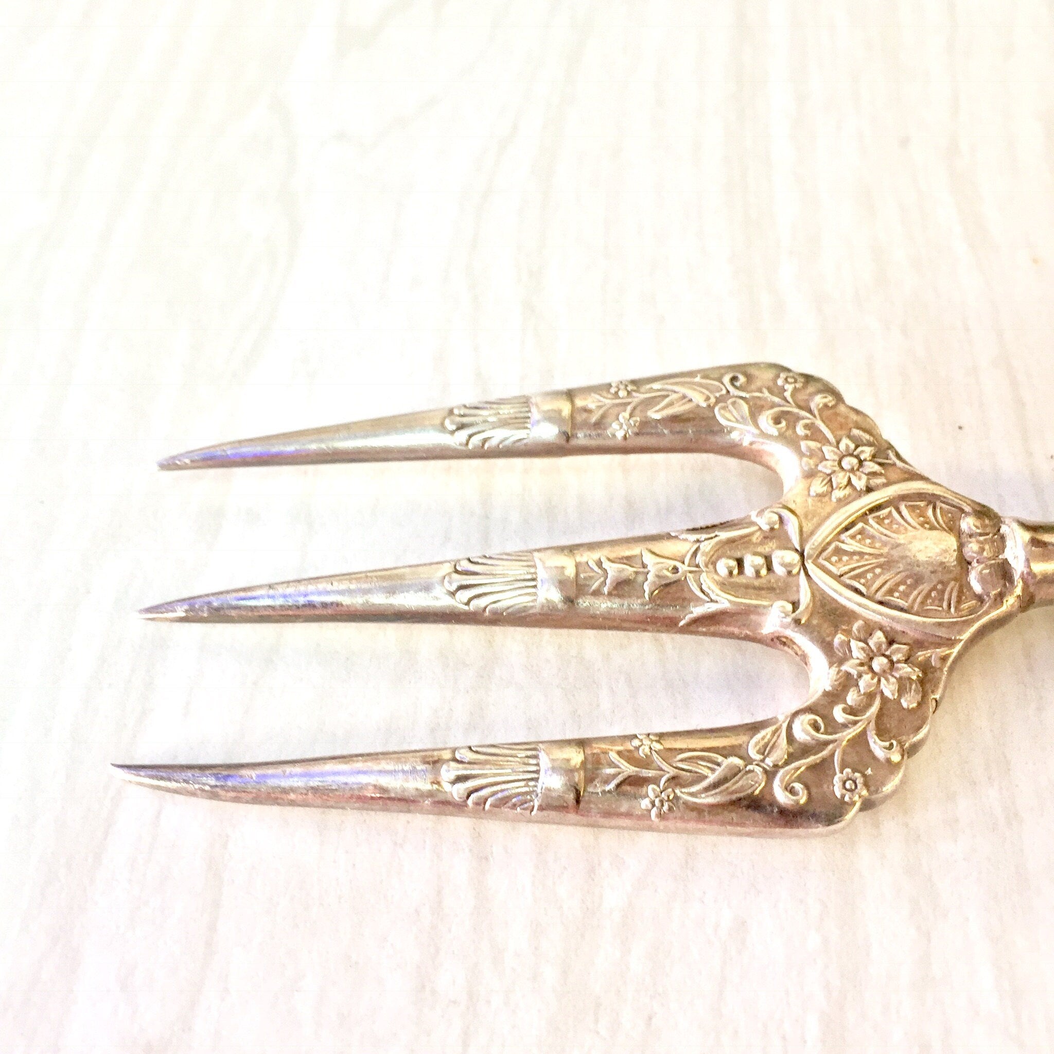 Victorian Bread Fork | Antique Serving Fork | Bone Handle | Engraved Design | Toast Fork | Antique Silverware | Victorian Silverware |