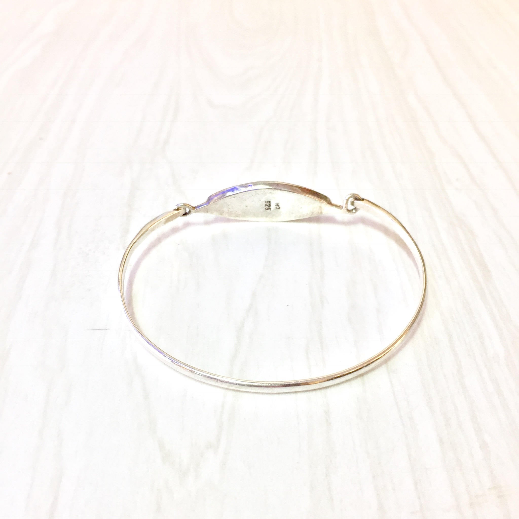 Sterling Silver Black Onyx Bracelet | Hinged Bracelet | Hook Closure | Oval Shaped Black Onyx | Thin Vintage Bracelet | Vintage Jewelry |