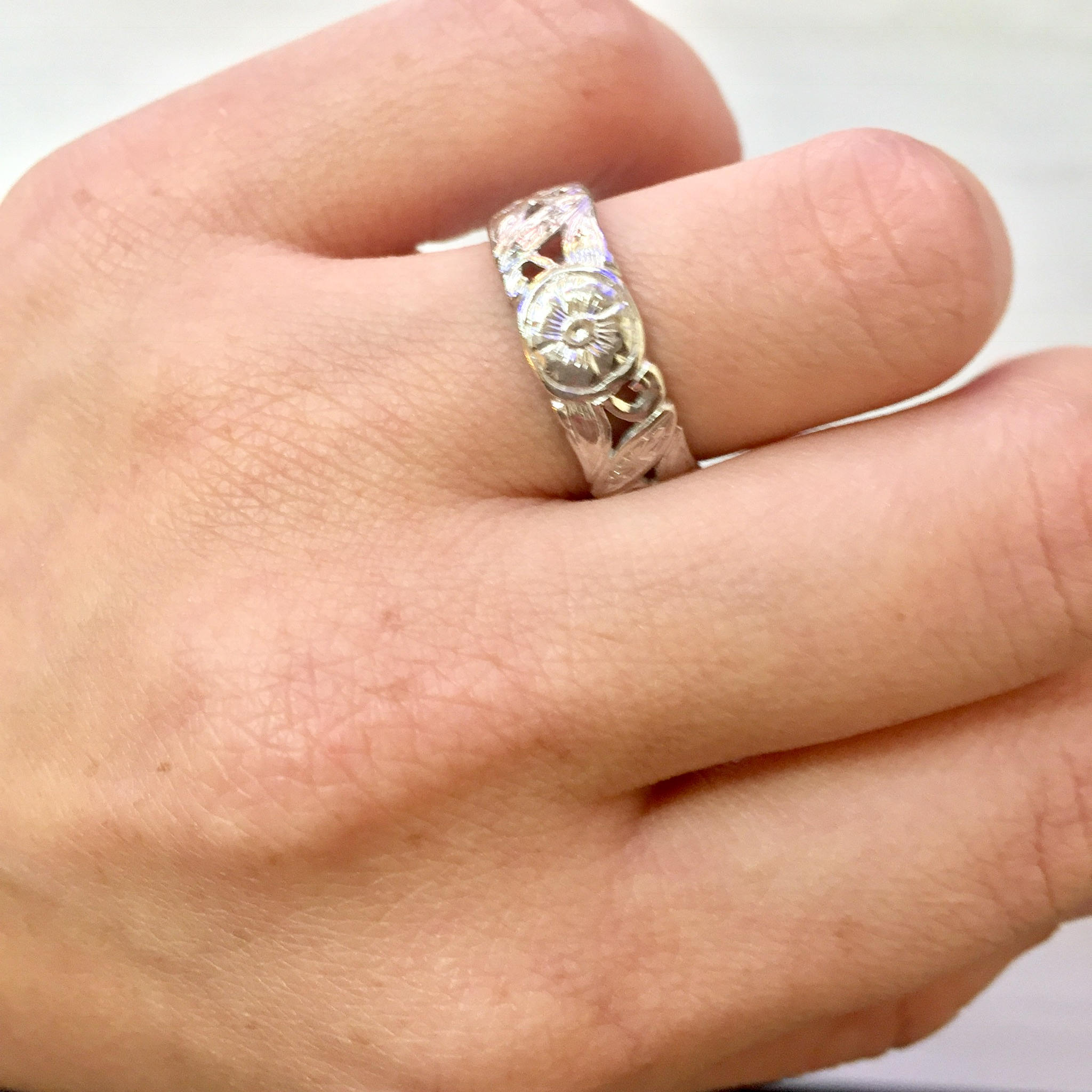 Platinum Floral Wedding Band | Platinum Wedding Ring | Floral Filagree | Anniversary Gift | Vintage Engagement | Engraved Platinum Ring |