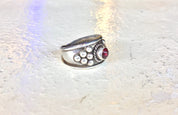 Vintage Silver Ring, Vintage Jewelry, Sterling Silver, Red Gemstone, Garnet Jewelry, Gothic Jewelry, Celtic Jewelry, Red Jewelry, Garnet