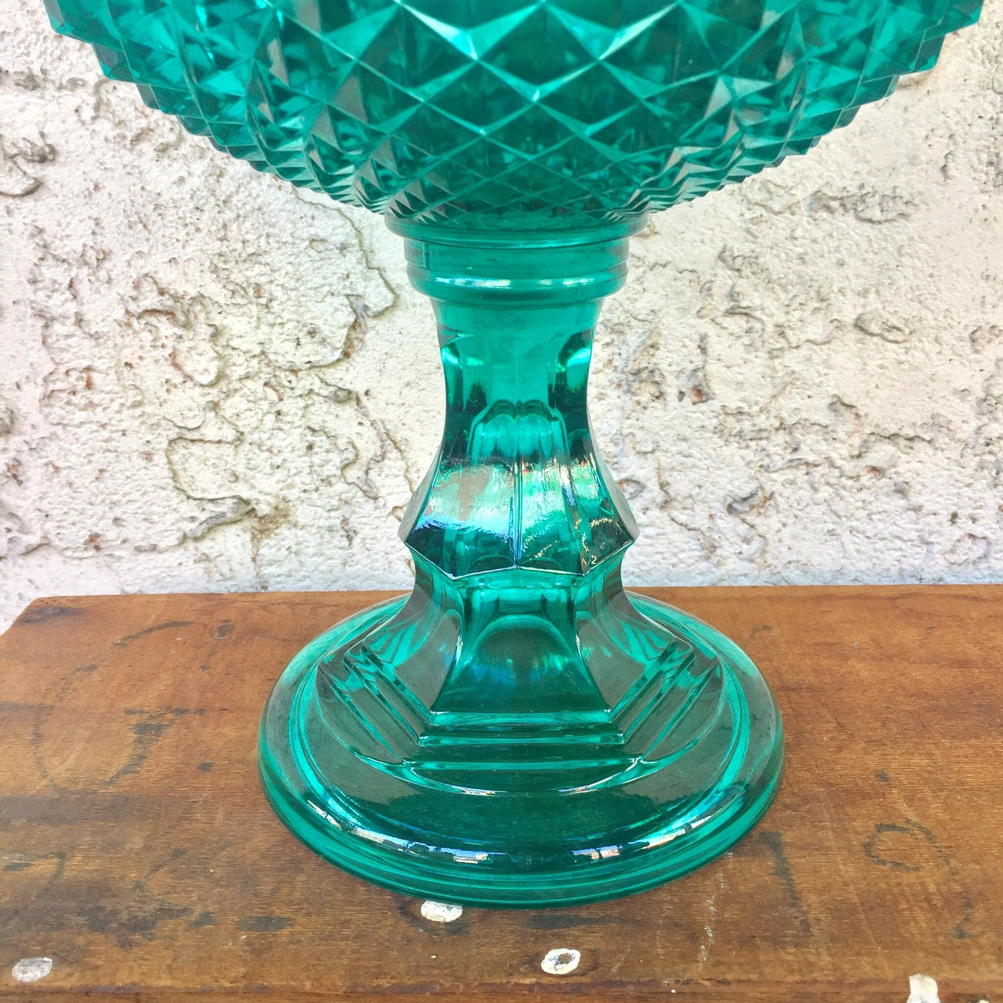 Large aqua green Depression glass lidded pedestal compote bowl with sawtooth pattern, made by Indiana Glass. The covered compote dish has an ornate design and can be used for home decor or as a special gift.